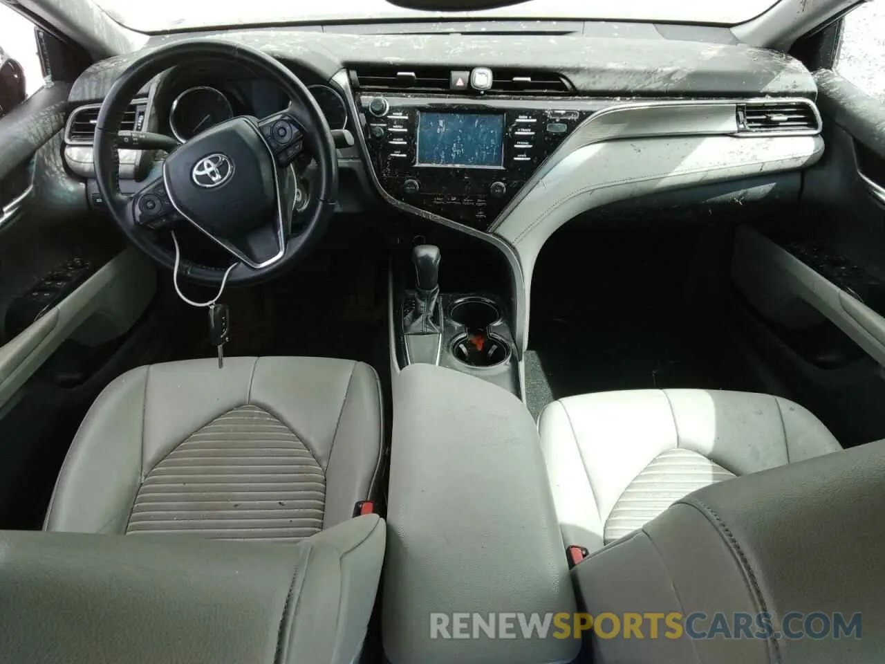 8 Photograph of a damaged car 4T1B11HK2KU299032 TOYOTA CAMRY 2019