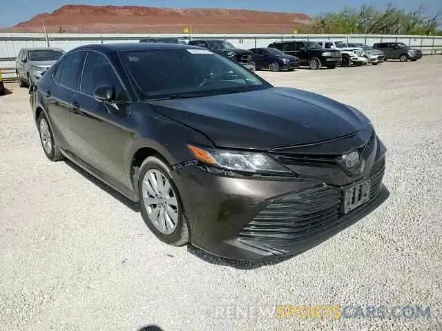 10 Photograph of a damaged car 4T1B11HK2KU679598 TOYOTA CAMRY 2019