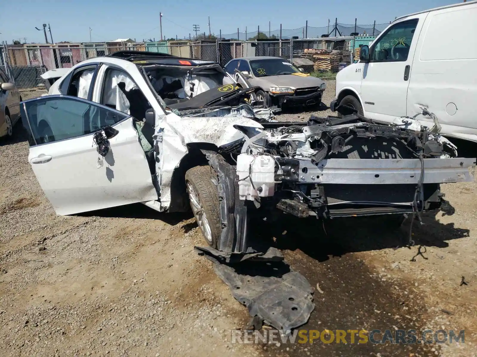 1 Photograph of a damaged car 4T1B11HK2KU679911 TOYOTA CAMRY 2019