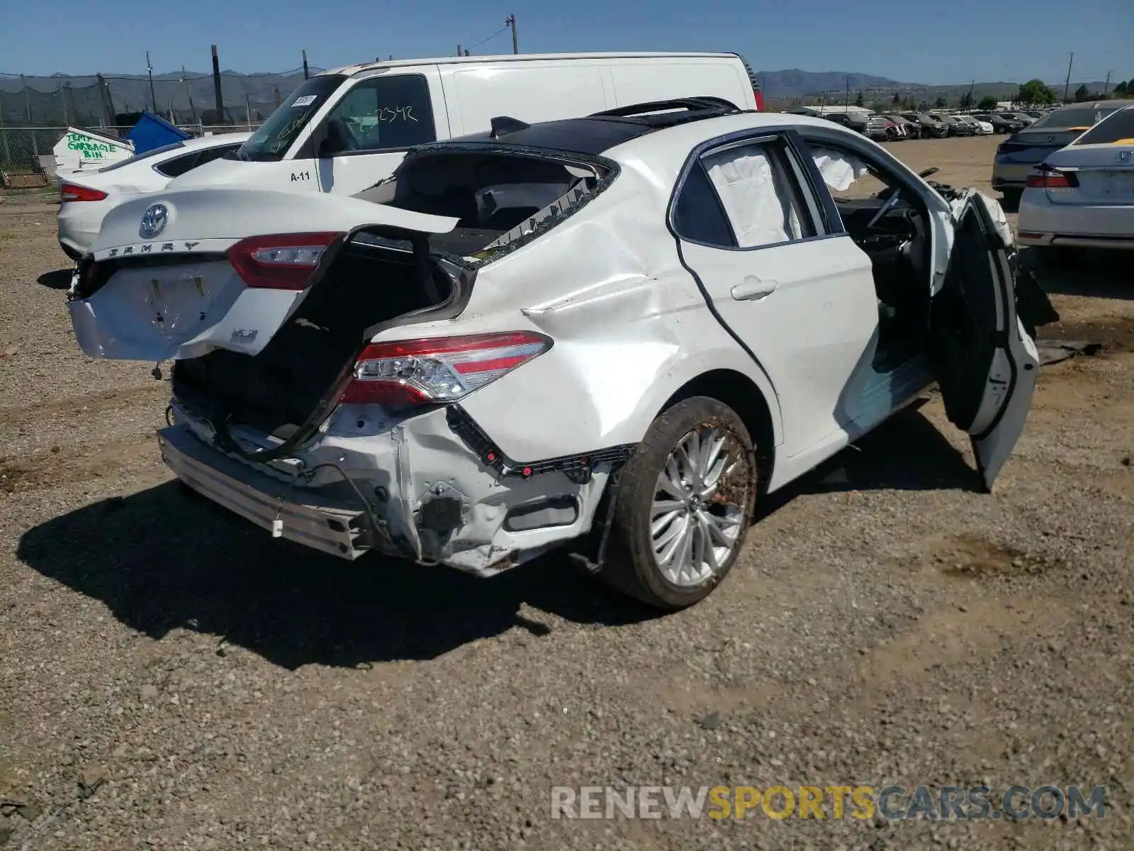 4 Photograph of a damaged car 4T1B11HK2KU679911 TOYOTA CAMRY 2019