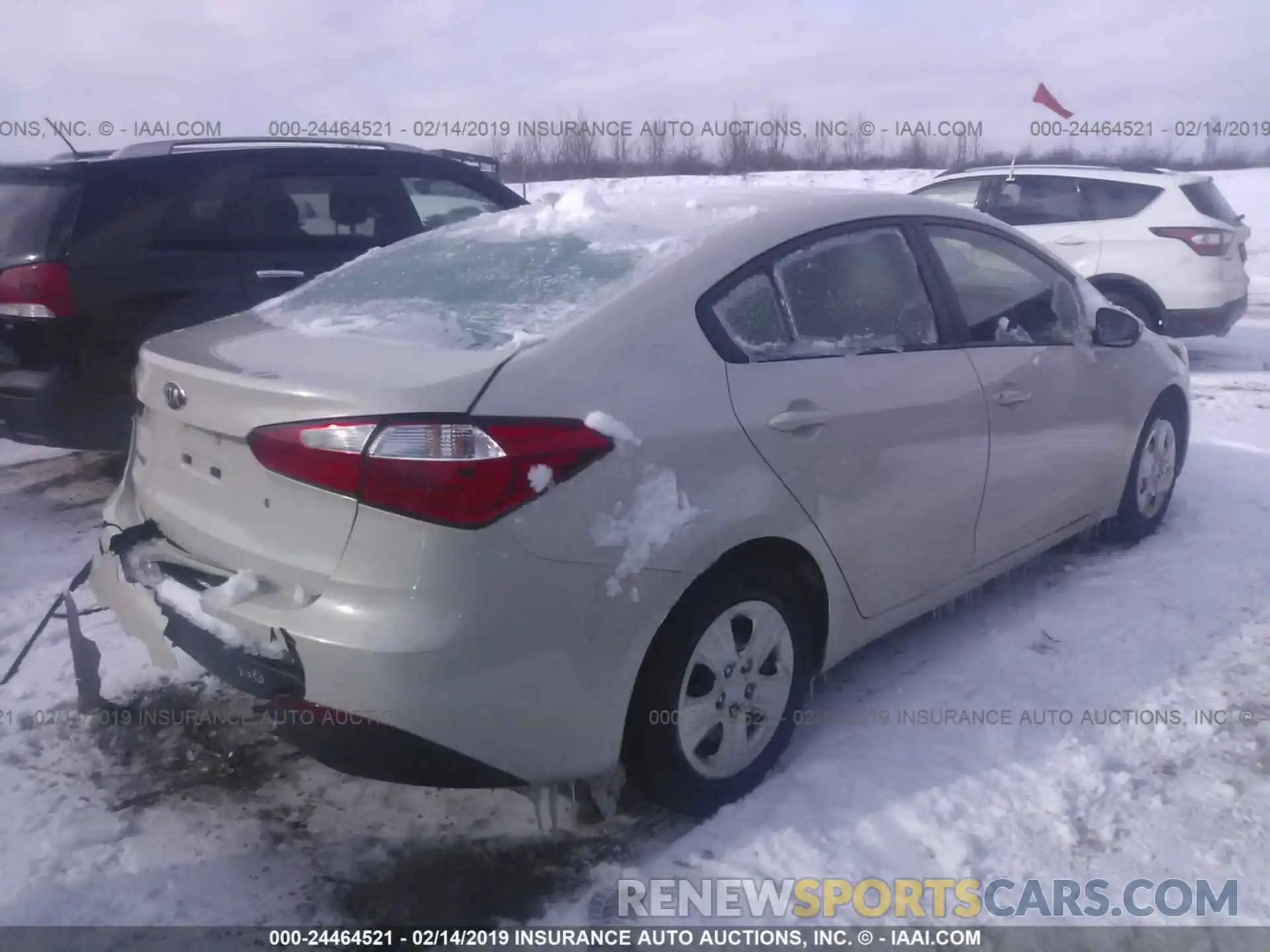 4 Photograph of a damaged car 4T1B11HK2KU680802 TOYOTA CAMRY 2019