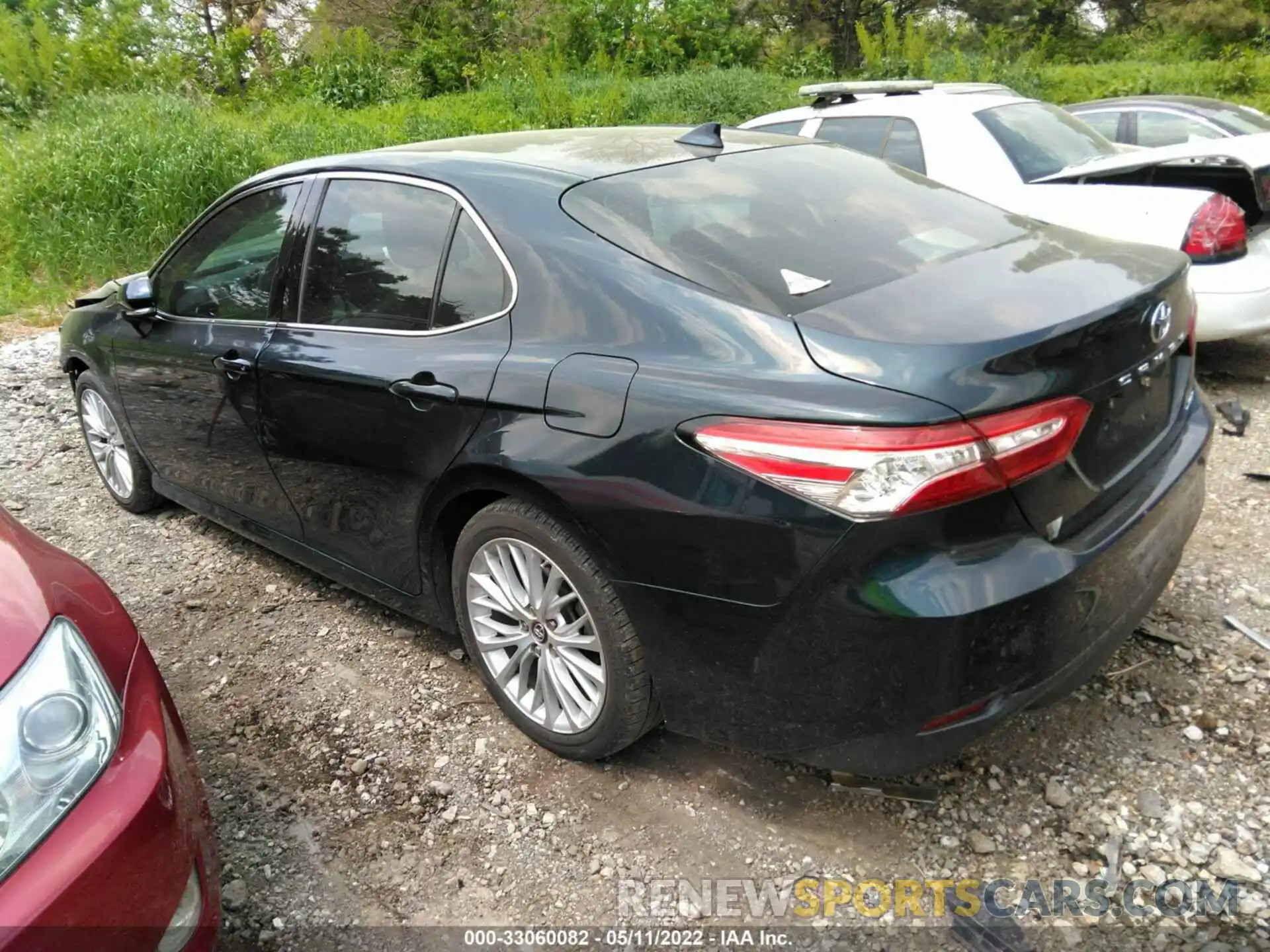 3 Photograph of a damaged car 4T1B11HK2KU686051 TOYOTA CAMRY 2019