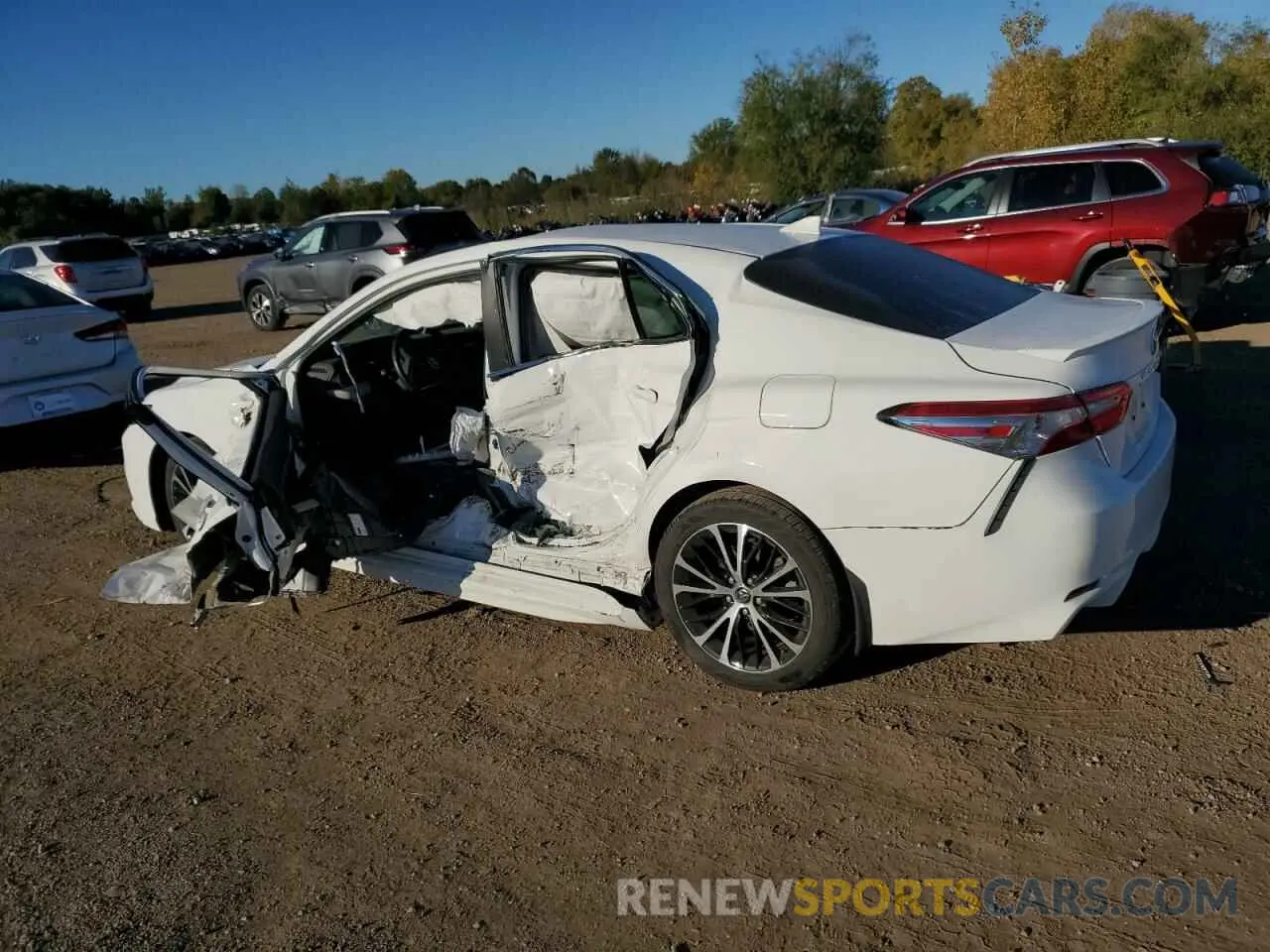 2 Photograph of a damaged car 4T1B11HK2KU692688 TOYOTA CAMRY 2019