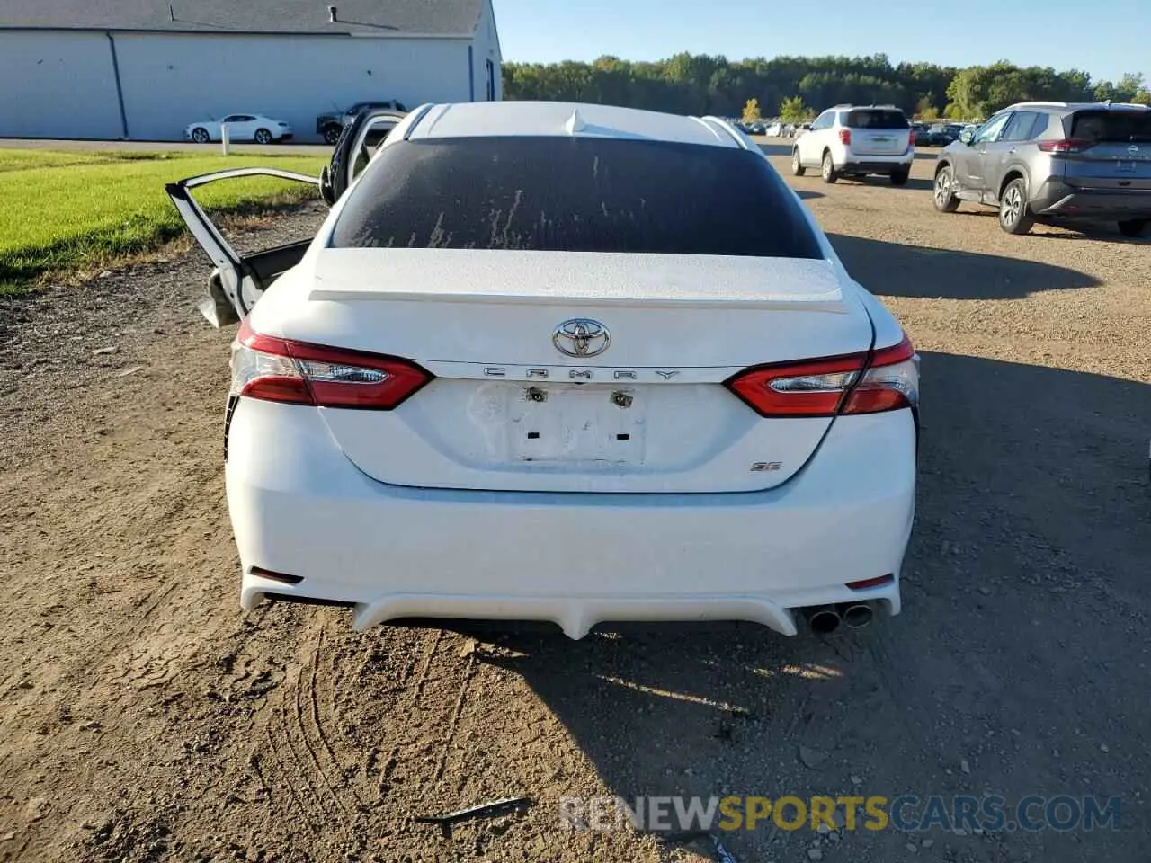 6 Photograph of a damaged car 4T1B11HK2KU692688 TOYOTA CAMRY 2019