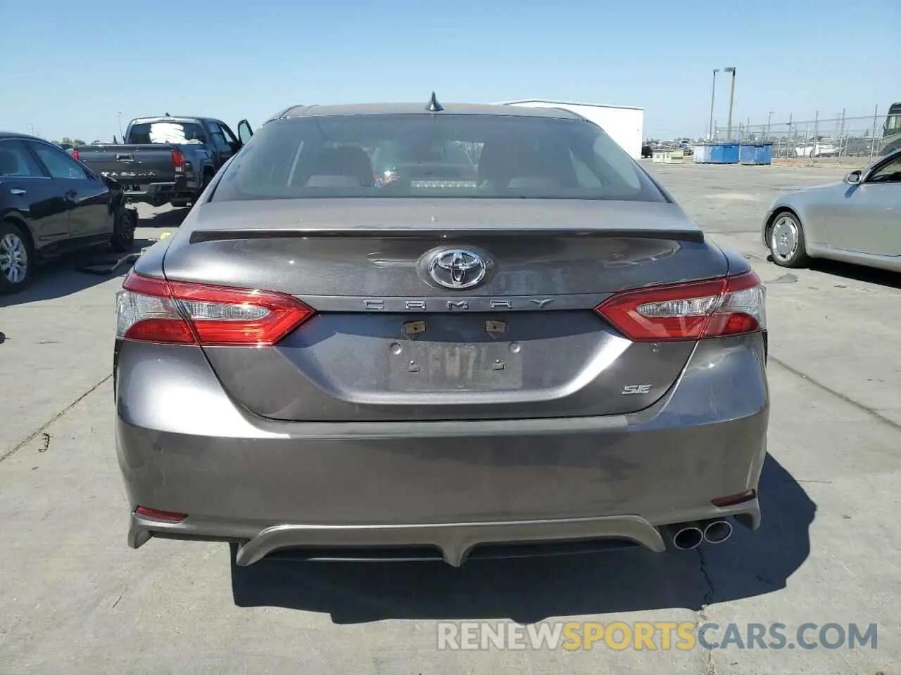 6 Photograph of a damaged car 4T1B11HK2KU693260 TOYOTA CAMRY 2019