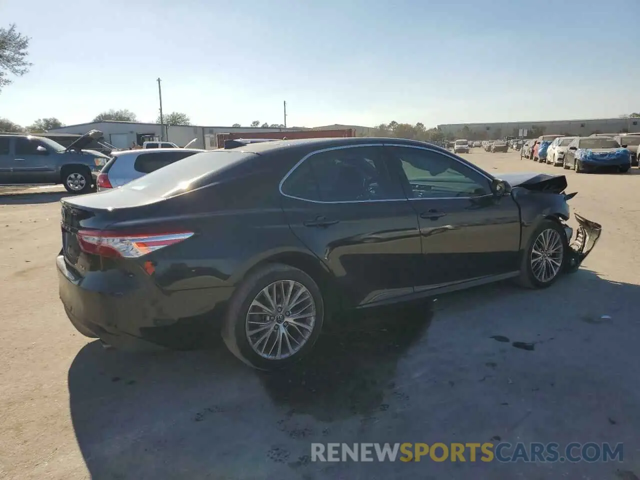 3 Photograph of a damaged car 4T1B11HK2KU695042 TOYOTA CAMRY 2019