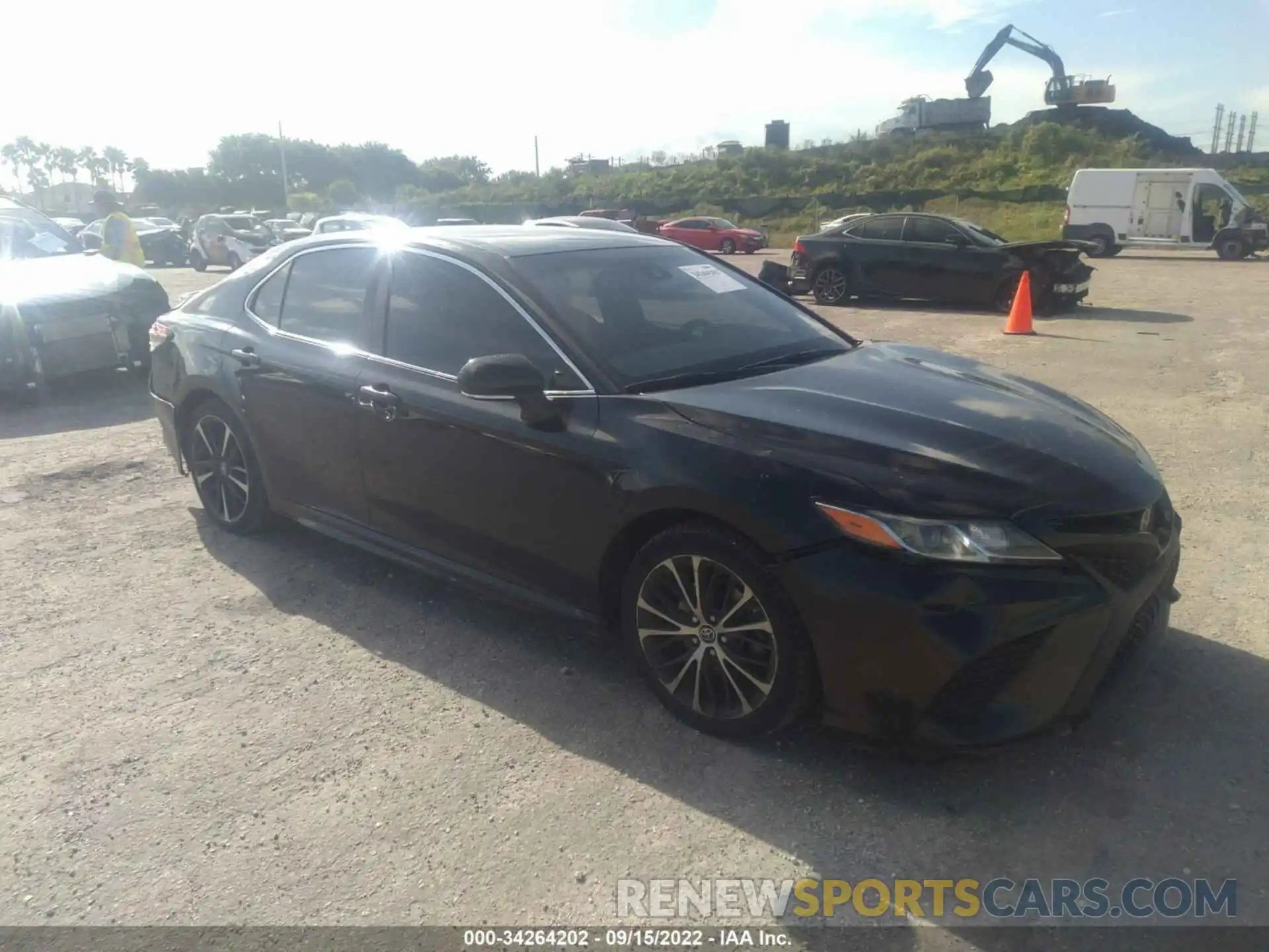 1 Photograph of a damaged car 4T1B11HK2KU696269 TOYOTA CAMRY 2019