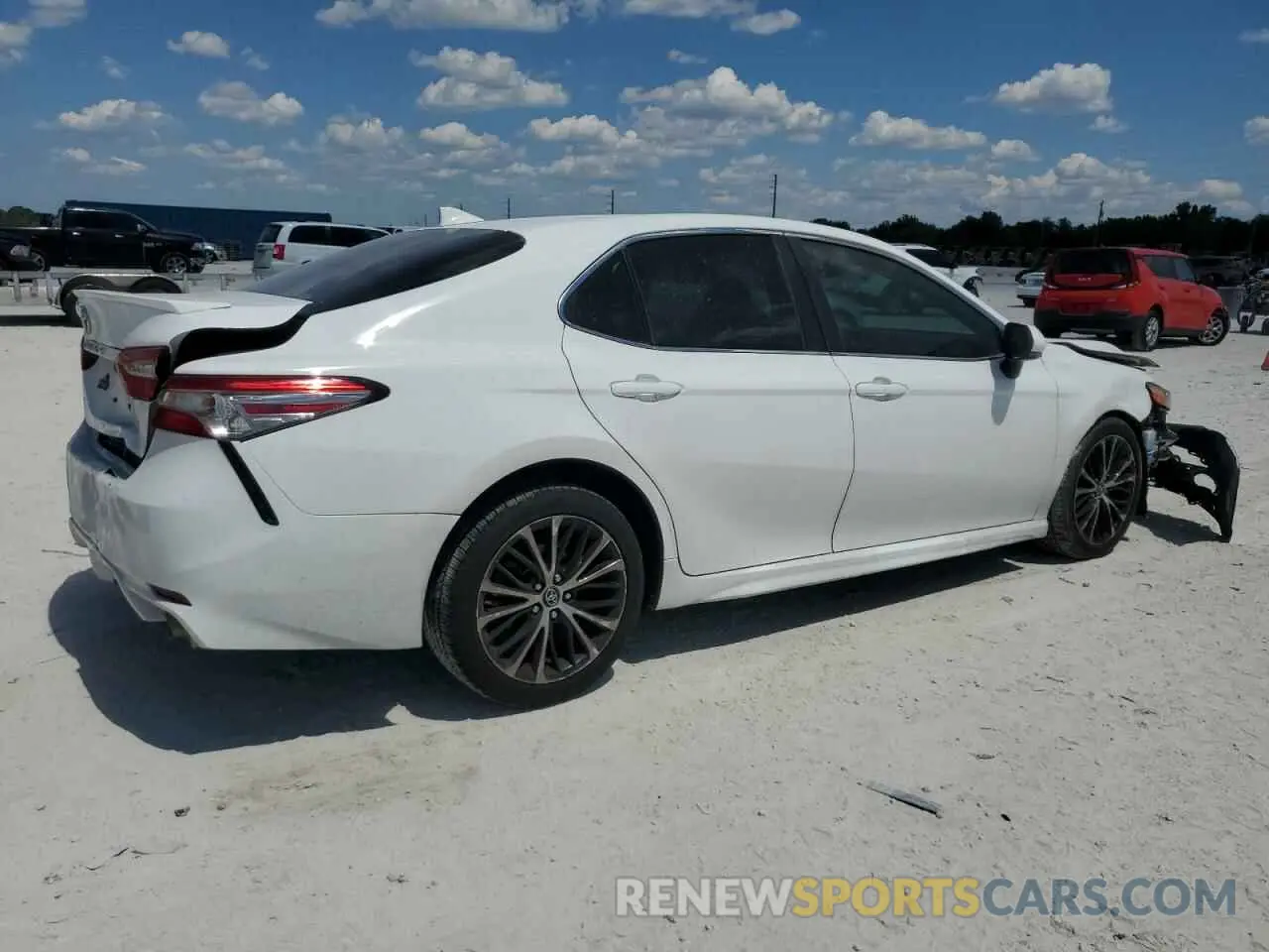3 Photograph of a damaged car 4T1B11HK2KU703169 TOYOTA CAMRY 2019