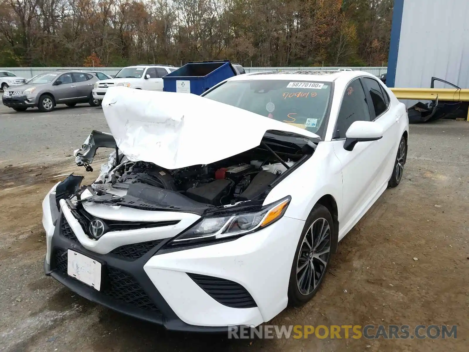 2 Photograph of a damaged car 4T1B11HK2KU709618 TOYOTA CAMRY 2019