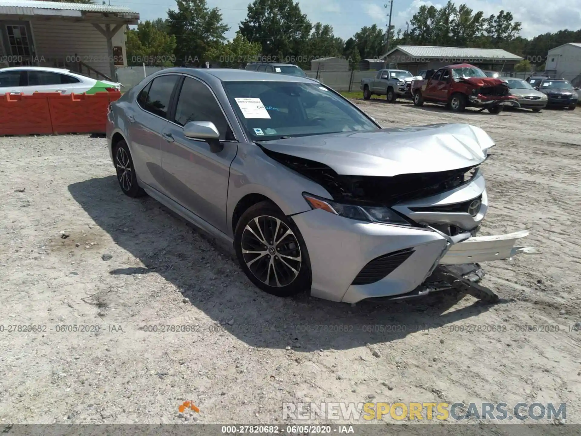 1 Photograph of a damaged car 4T1B11HK2KU711496 TOYOTA CAMRY 2019