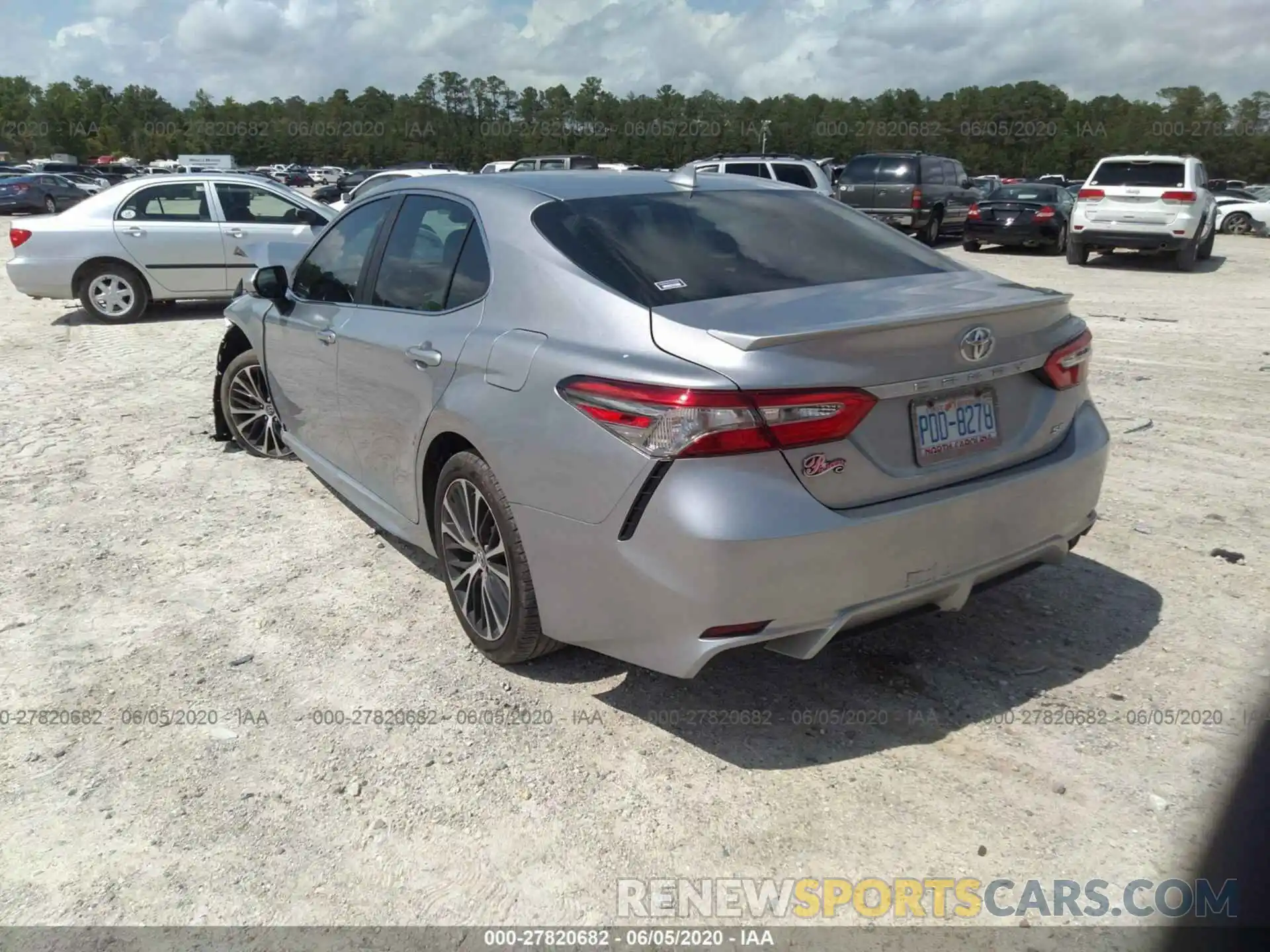 3 Photograph of a damaged car 4T1B11HK2KU711496 TOYOTA CAMRY 2019