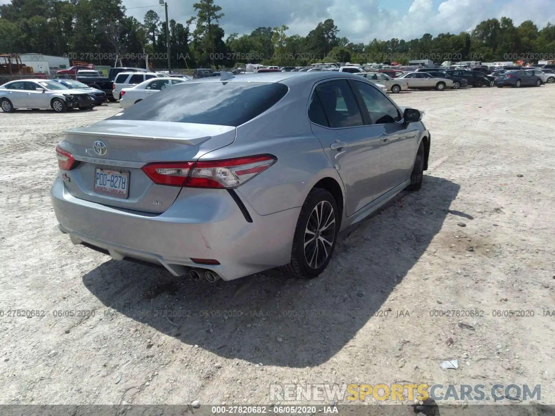 4 Photograph of a damaged car 4T1B11HK2KU711496 TOYOTA CAMRY 2019