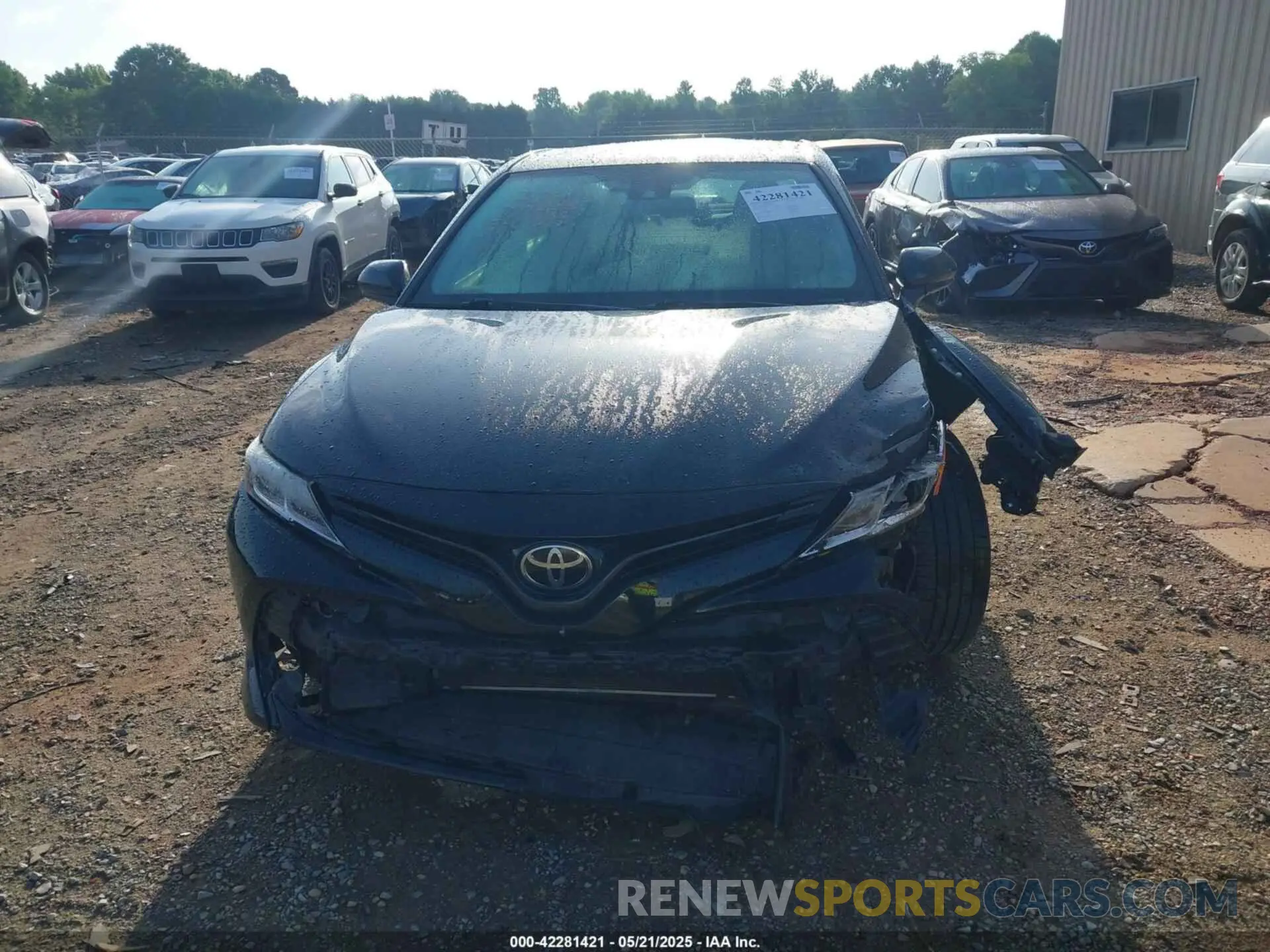 11 Photograph of a damaged car 4T1B11HK2KU711823 TOYOTA CAMRY 2019