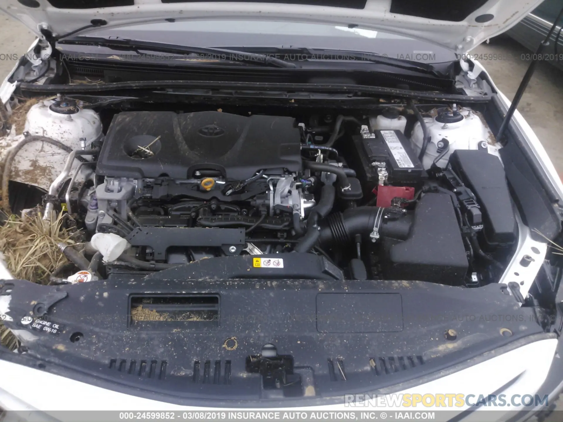10 Photograph of a damaged car 4T1B11HK2KU712163 TOYOTA CAMRY 2019