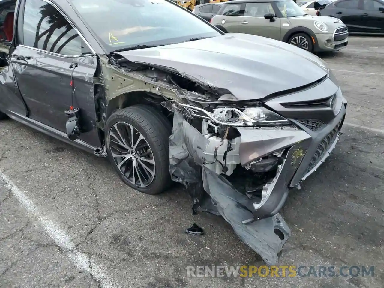 9 Photograph of a damaged car 4T1B11HK2KU713376 TOYOTA CAMRY 2019