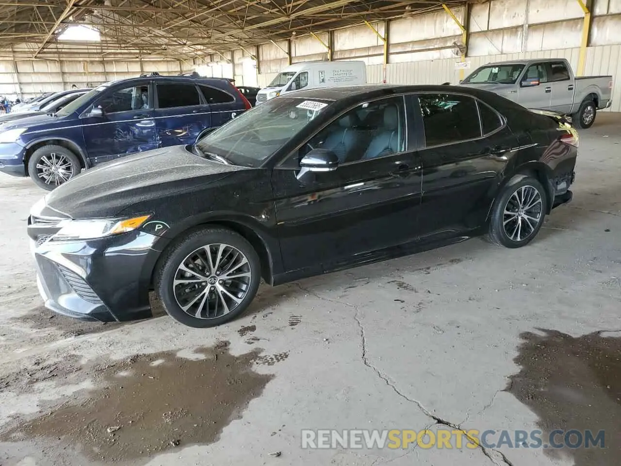 1 Photograph of a damaged car 4T1B11HK2KU713636 TOYOTA CAMRY 2019