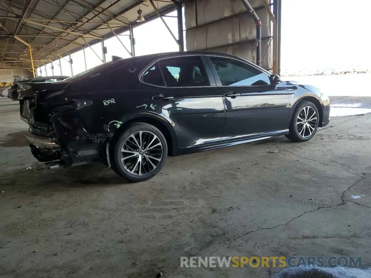 3 Photograph of a damaged car 4T1B11HK2KU713636 TOYOTA CAMRY 2019