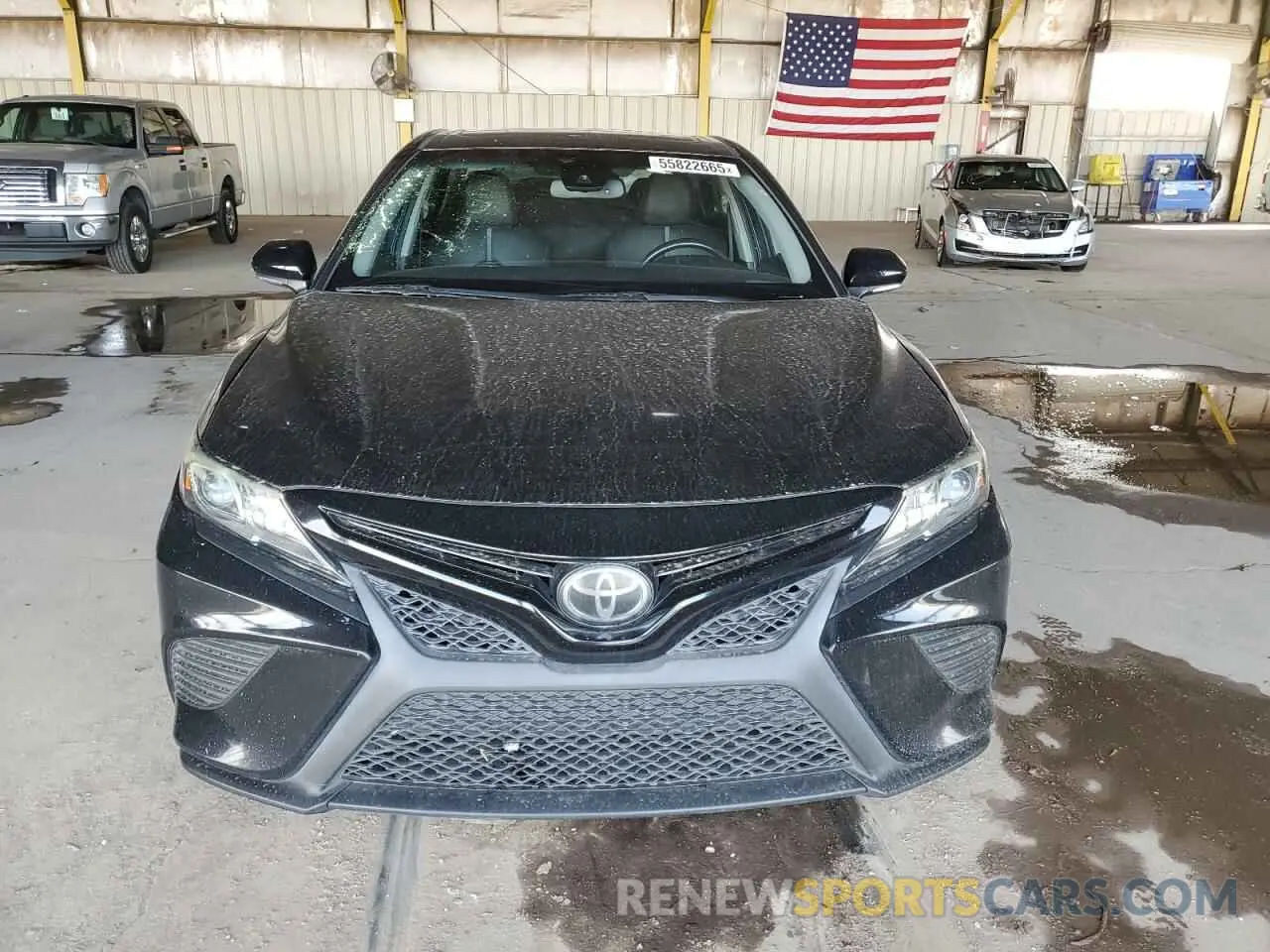 5 Photograph of a damaged car 4T1B11HK2KU713636 TOYOTA CAMRY 2019