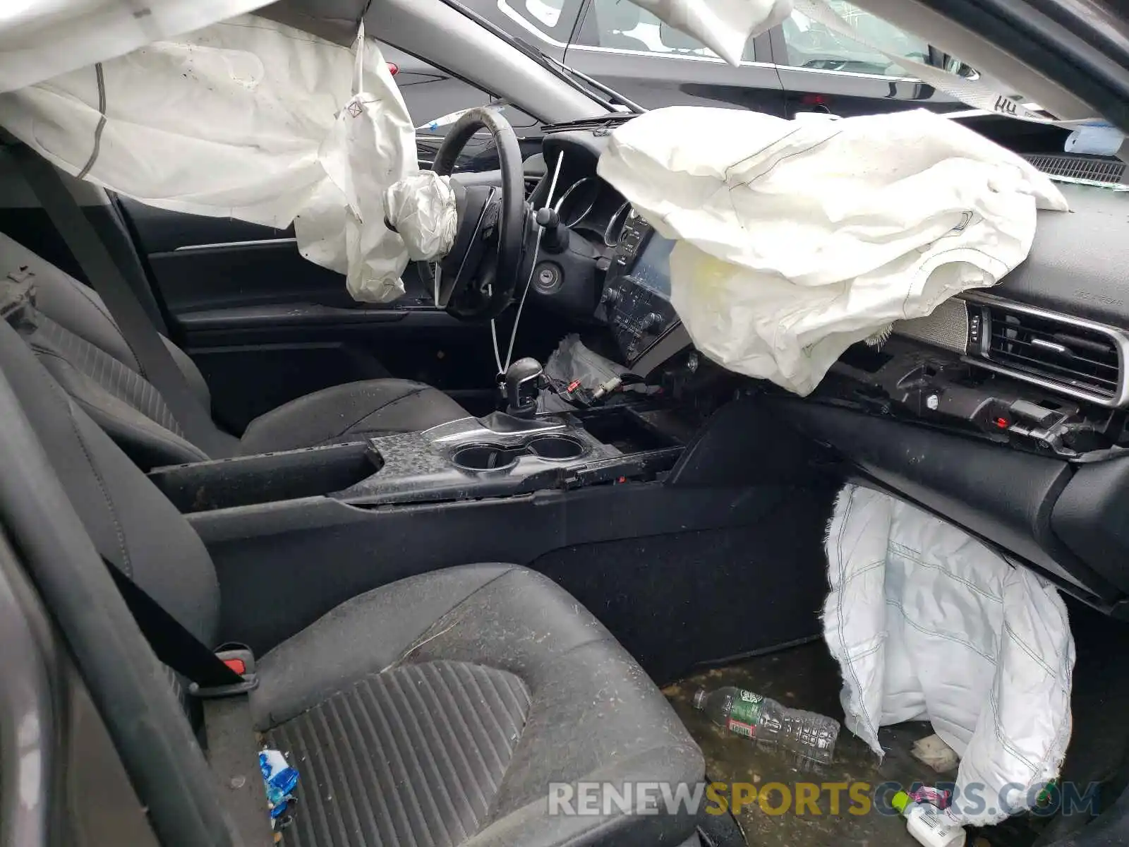 5 Photograph of a damaged car 4T1B11HK2KU717900 TOYOTA CAMRY 2019