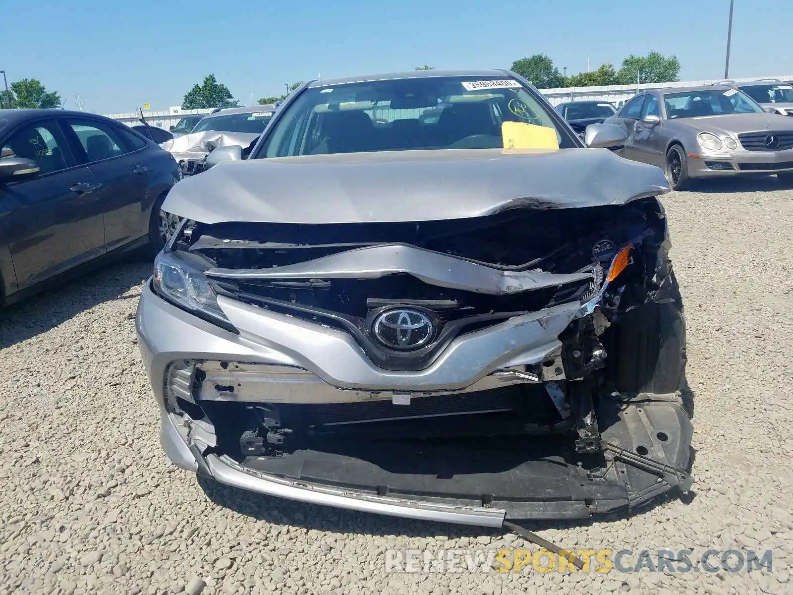 9 Photograph of a damaged car 4T1B11HK2KU719274 TOYOTA CAMRY 2019