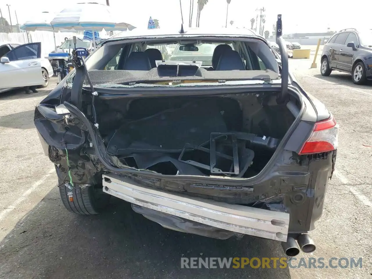 6 Photograph of a damaged car 4T1B11HK2KU719324 TOYOTA CAMRY 2019