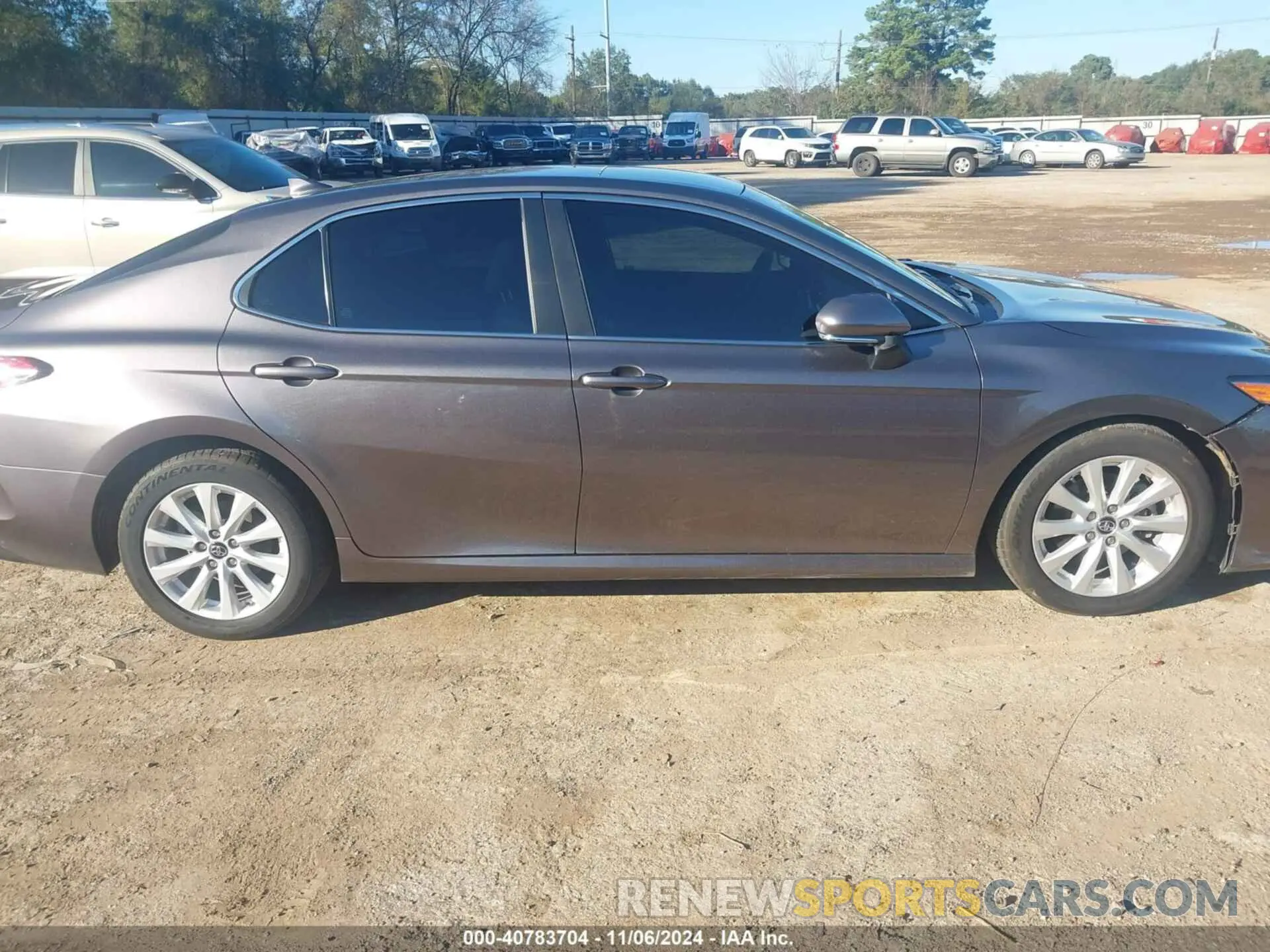 13 Photograph of a damaged car 4T1B11HK2KU720912 TOYOTA CAMRY 2019