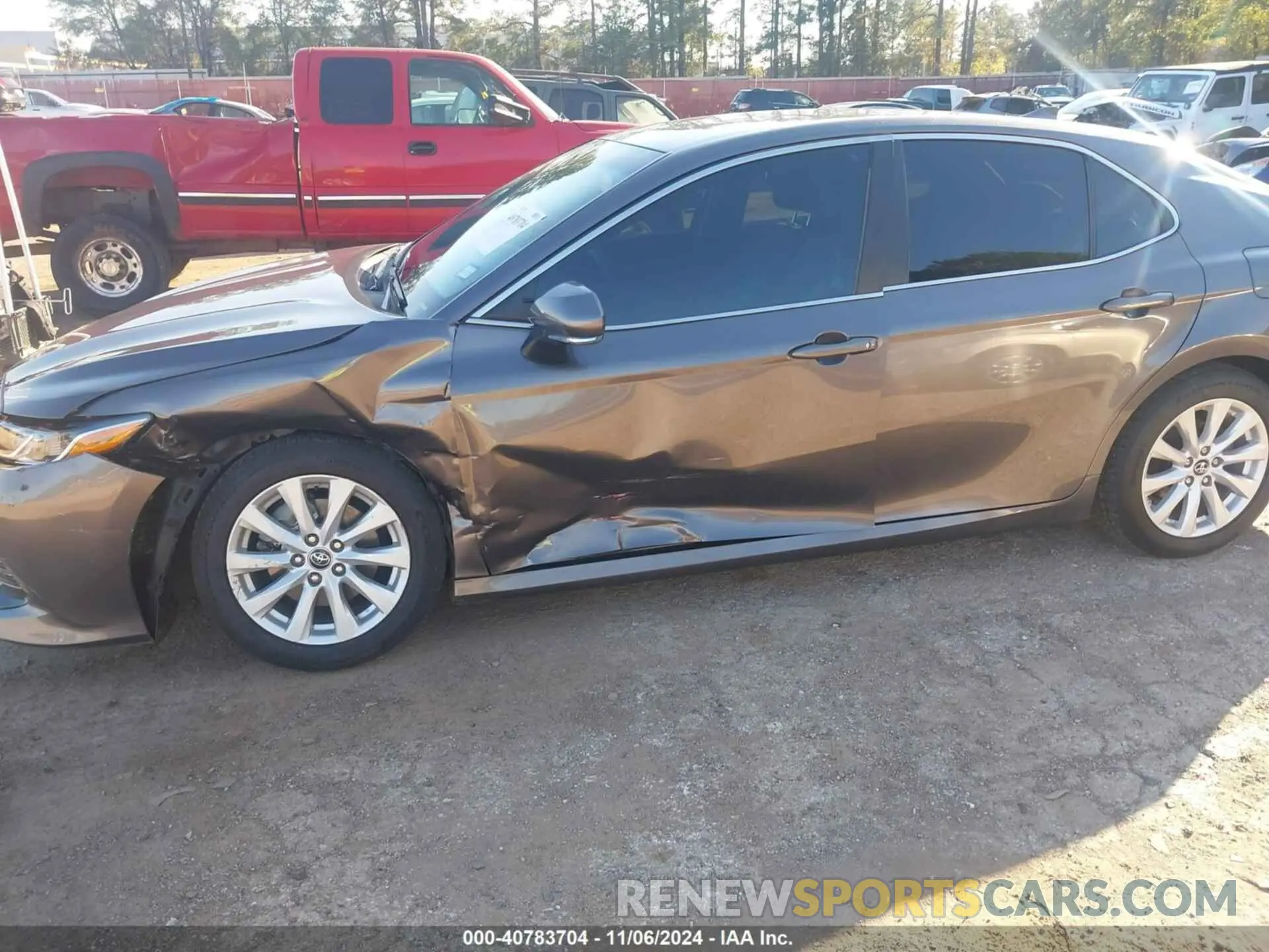6 Photograph of a damaged car 4T1B11HK2KU720912 TOYOTA CAMRY 2019
