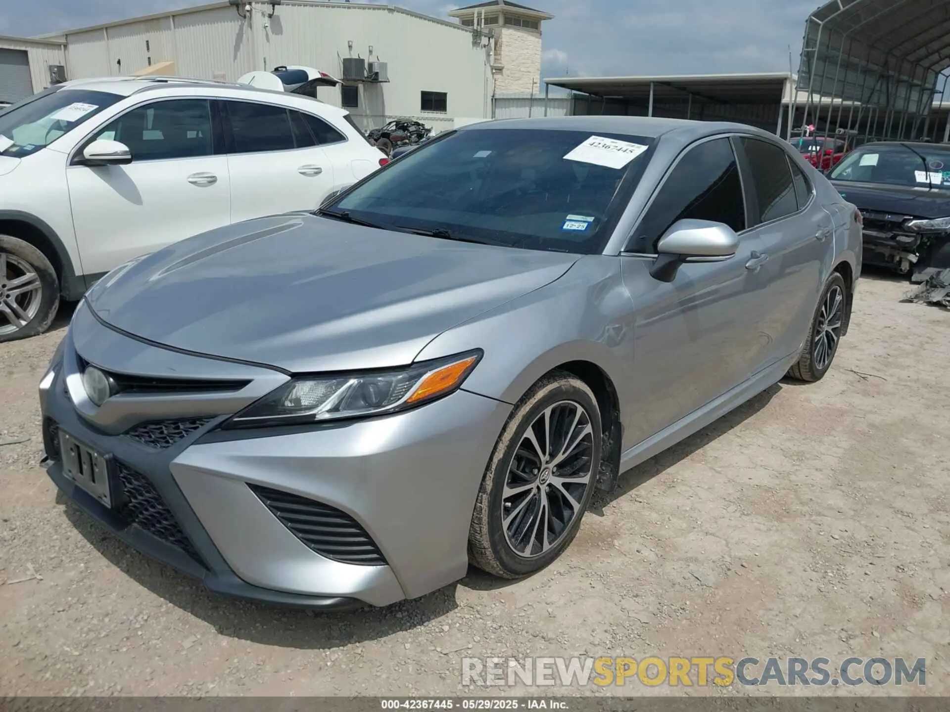 2 Photograph of a damaged car 4T1B11HK2KU723731 TOYOTA CAMRY 2019