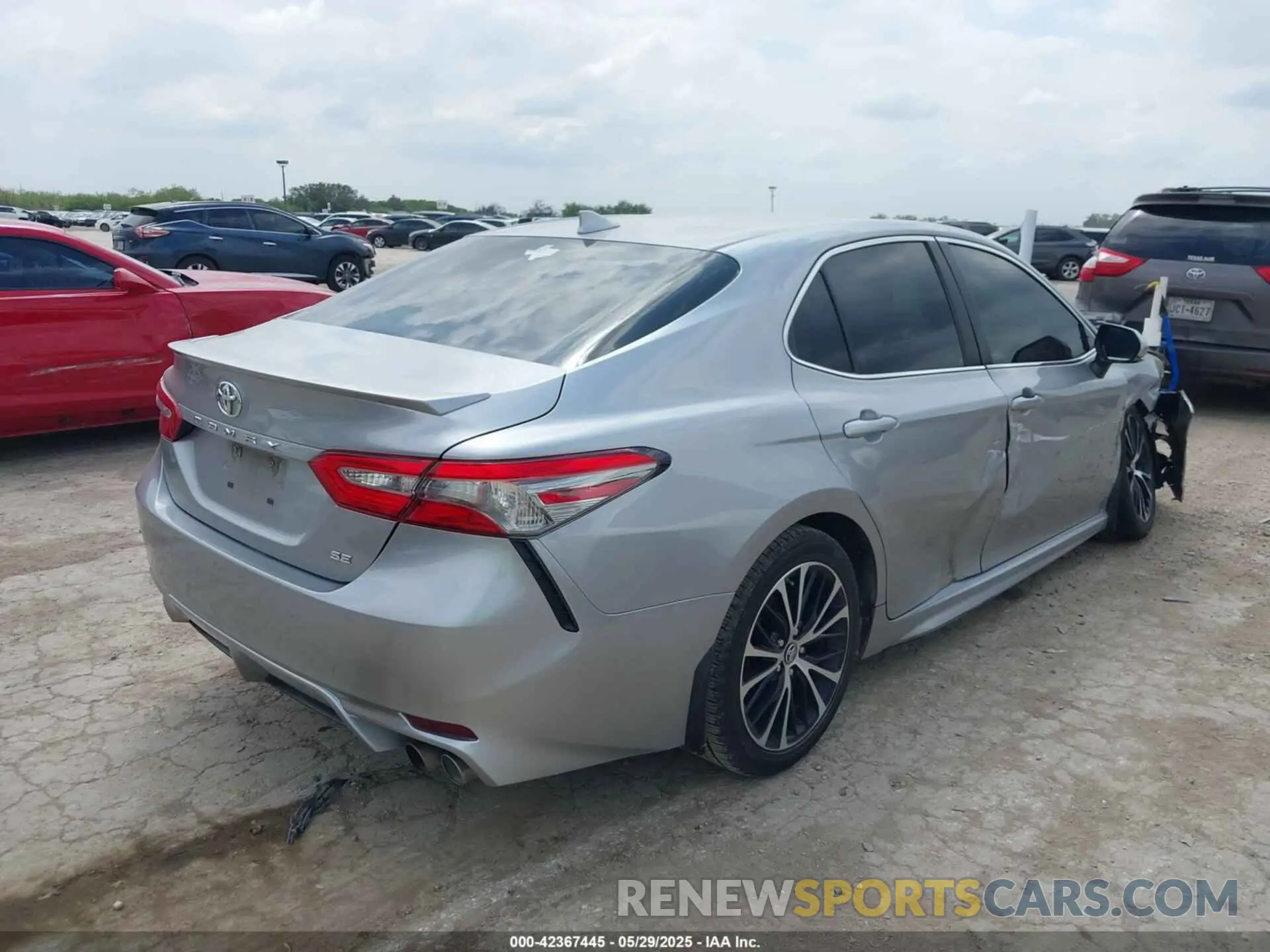 4 Photograph of a damaged car 4T1B11HK2KU723731 TOYOTA CAMRY 2019
