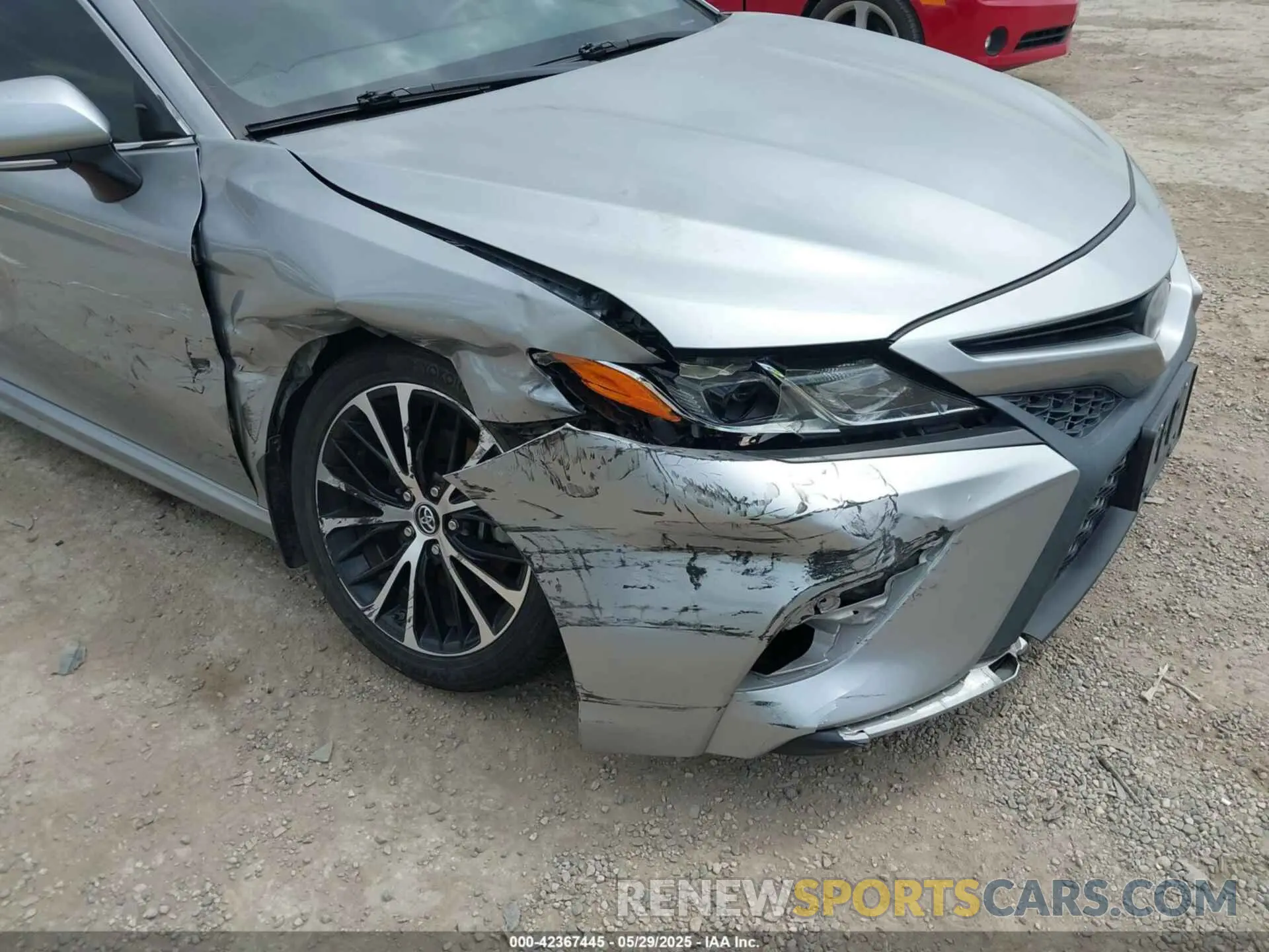 6 Photograph of a damaged car 4T1B11HK2KU723731 TOYOTA CAMRY 2019