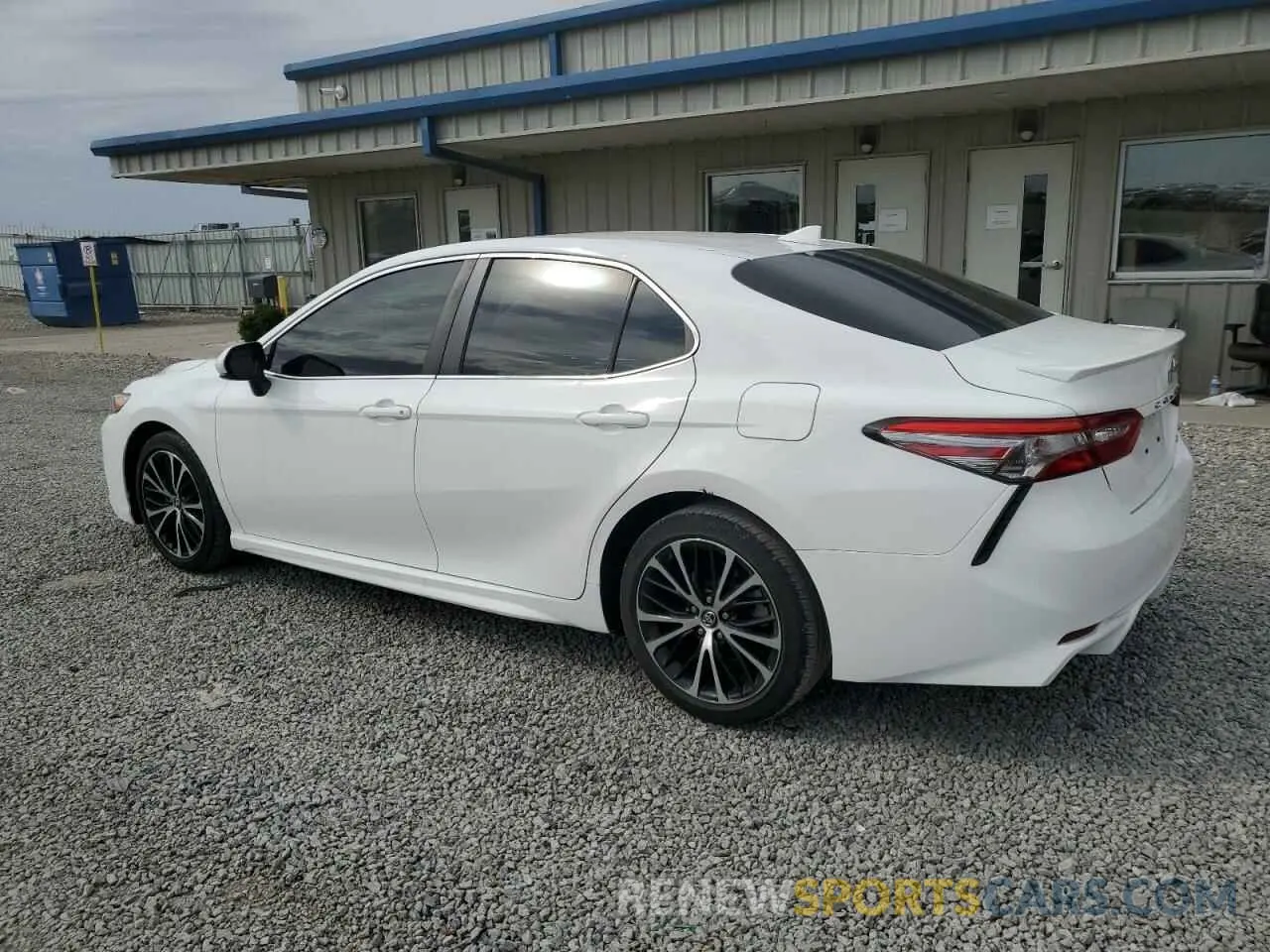 2 Photograph of a damaged car 4T1B11HK2KU724006 TOYOTA CAMRY 2019