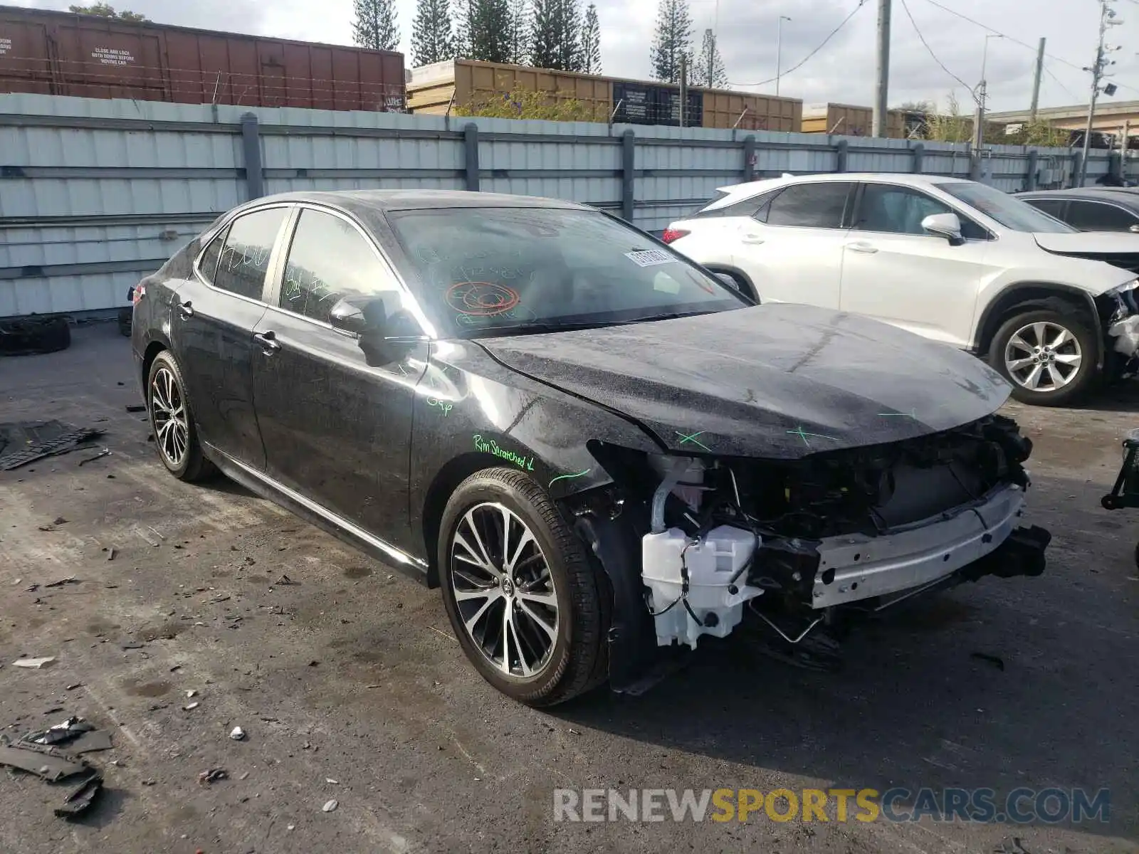 1 Photograph of a damaged car 4T1B11HK2KU724071 TOYOTA CAMRY 2019