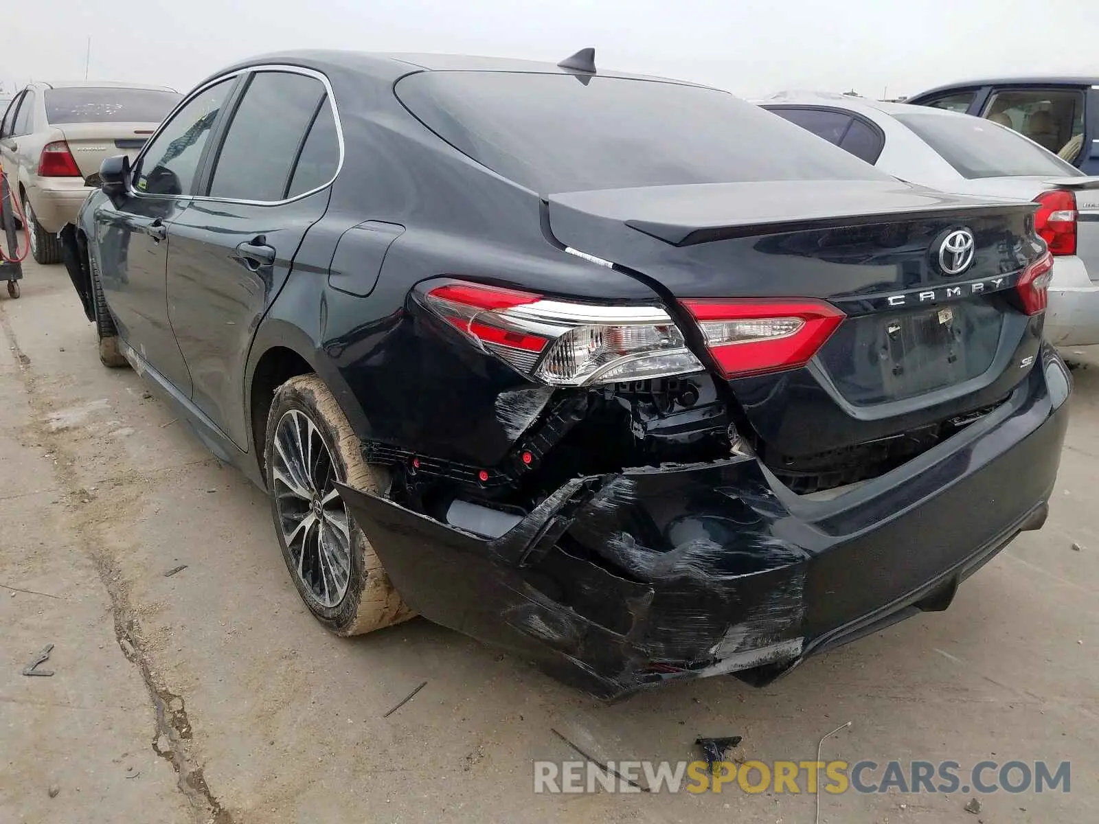 3 Photograph of a damaged car 4T1B11HK2KU725009 TOYOTA CAMRY 2019