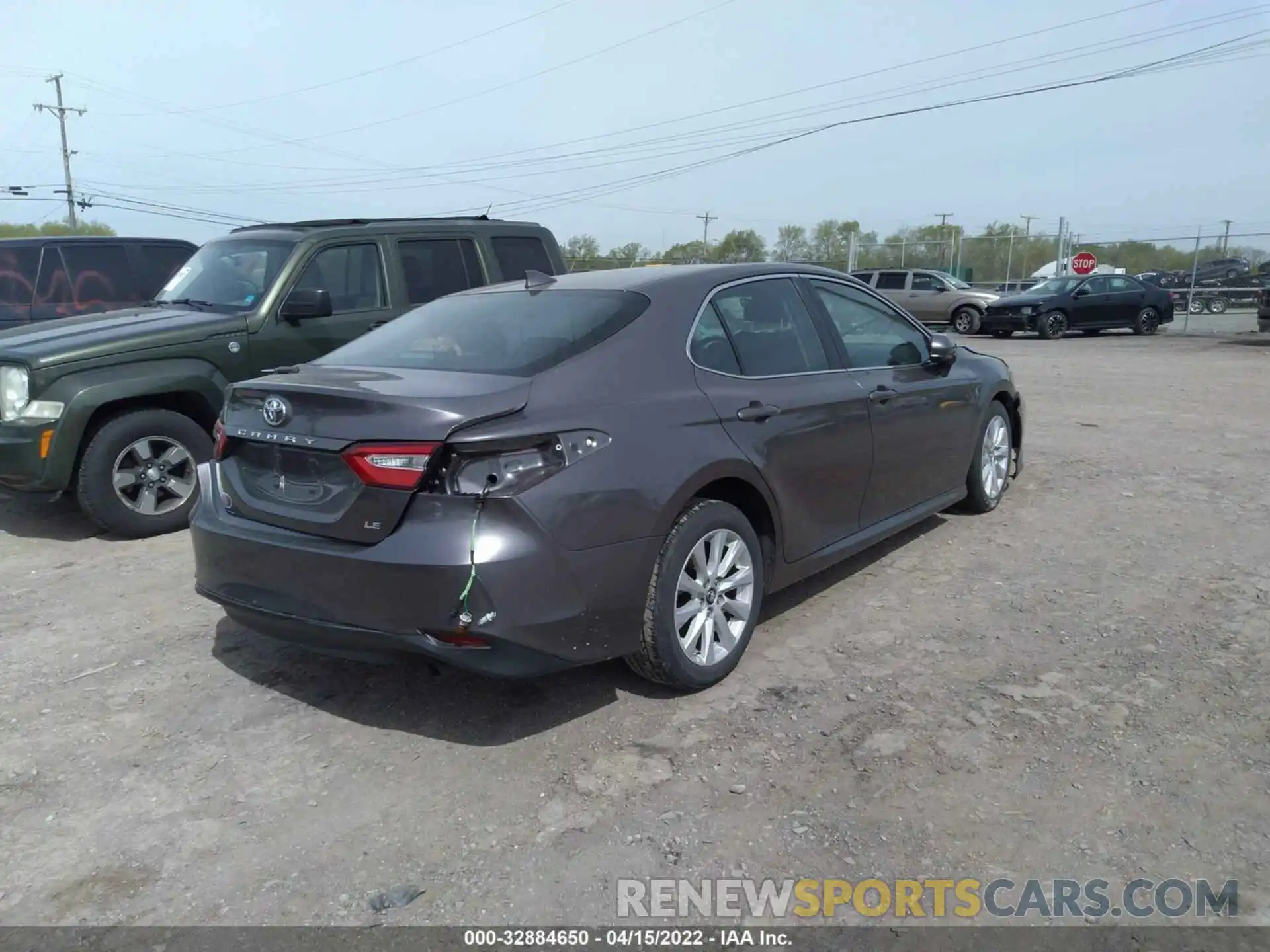 4 Photograph of a damaged car 4T1B11HK2KU727178 TOYOTA CAMRY 2019