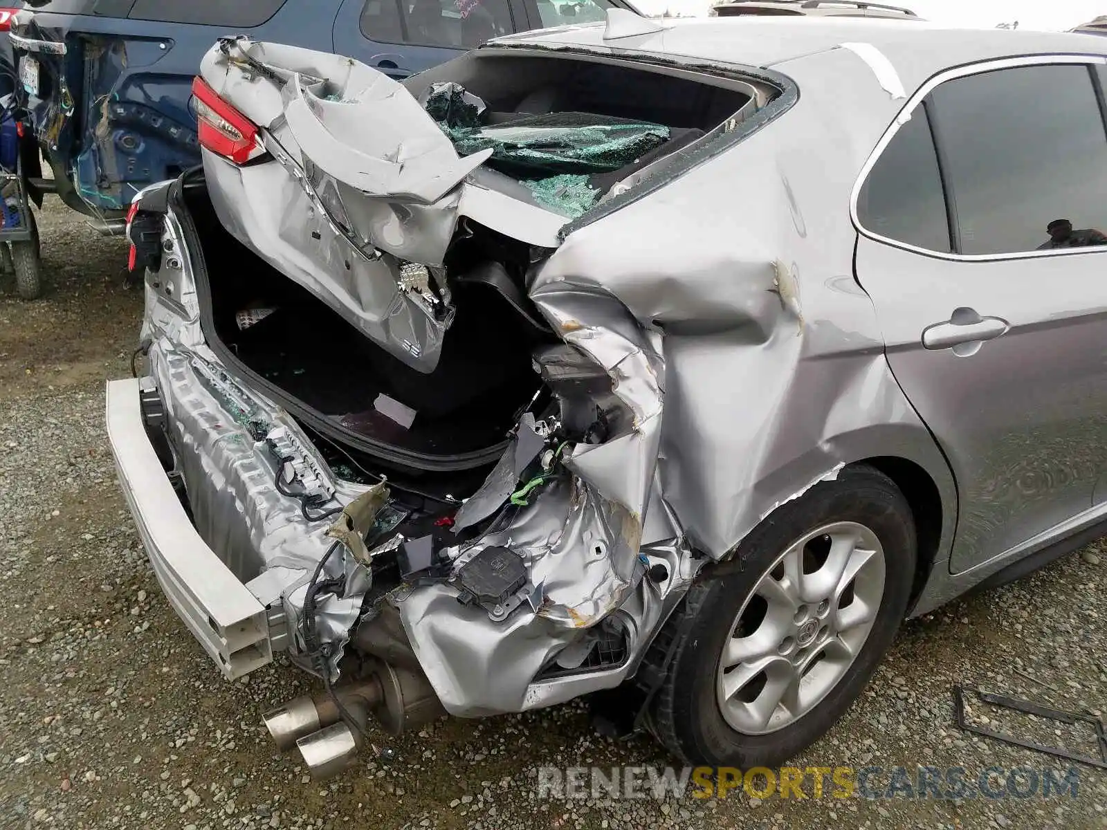 9 Photograph of a damaged car 4T1B11HK2KU731344 TOYOTA CAMRY 2019