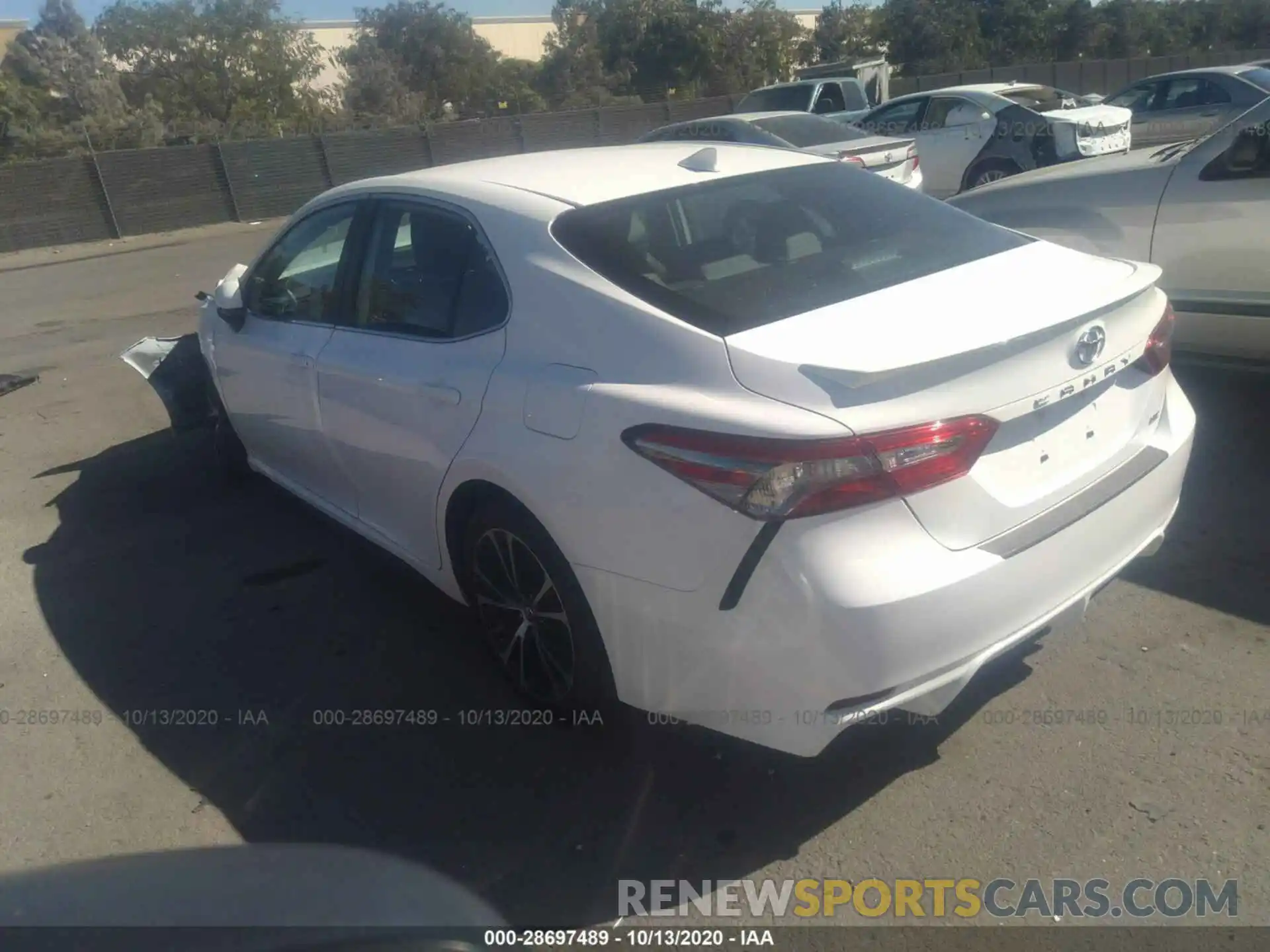 3 Photograph of a damaged car 4T1B11HK2KU734115 TOYOTA CAMRY 2019