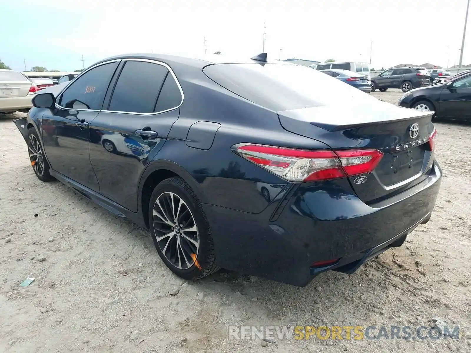 3 Photograph of a damaged car 4T1B11HK2KU737161 TOYOTA CAMRY 2019