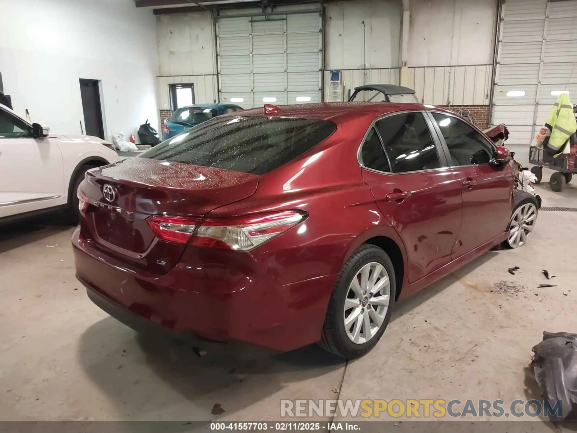 4 Photograph of a damaged car 4T1B11HK2KU737712 TOYOTA CAMRY 2019