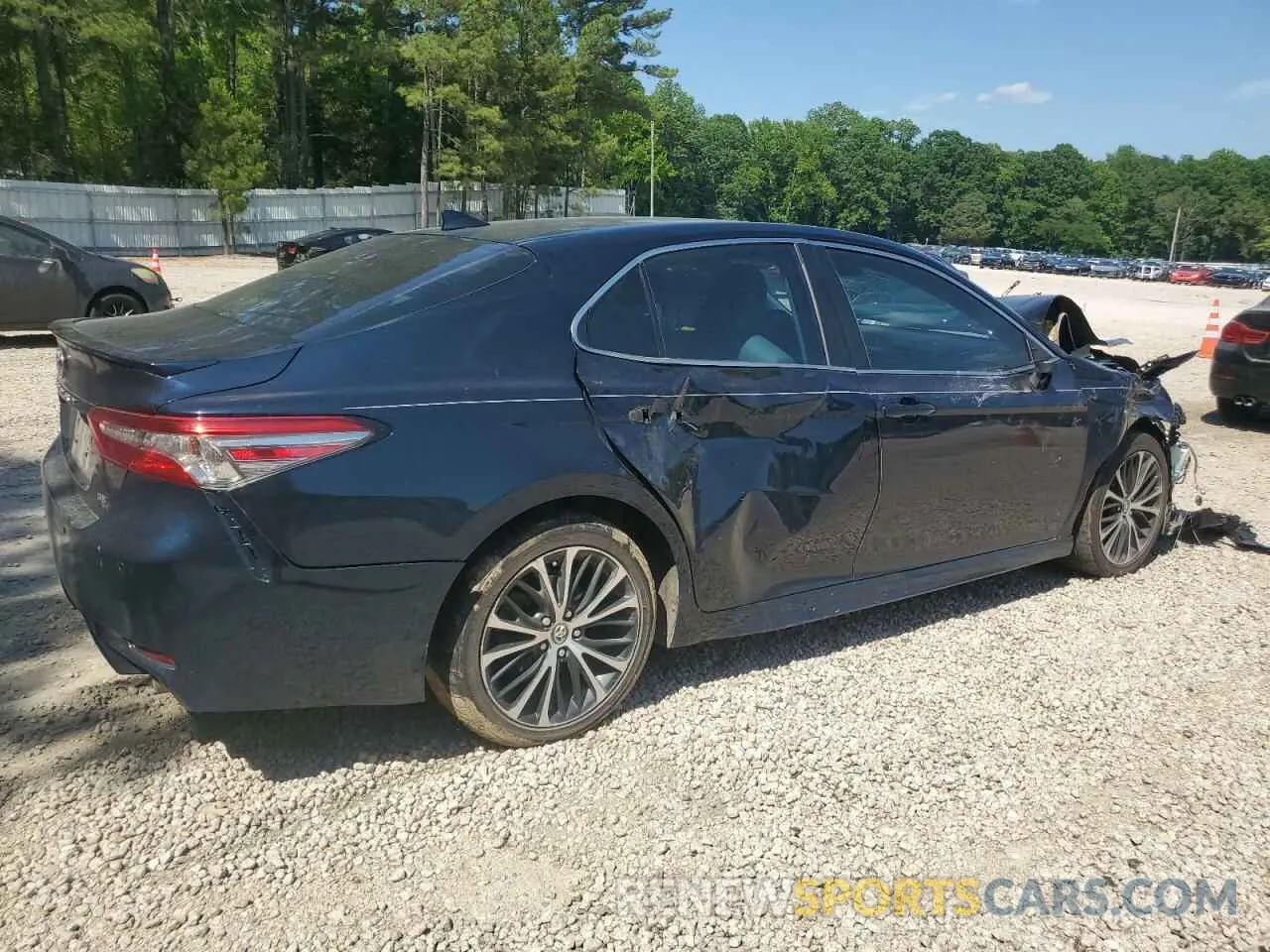 3 Photograph of a damaged car 4T1B11HK2KU740254 TOYOTA CAMRY 2019
