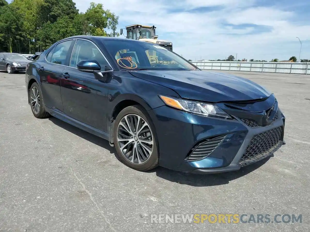 1 Photograph of a damaged car 4T1B11HK2KU742327 TOYOTA CAMRY 2019