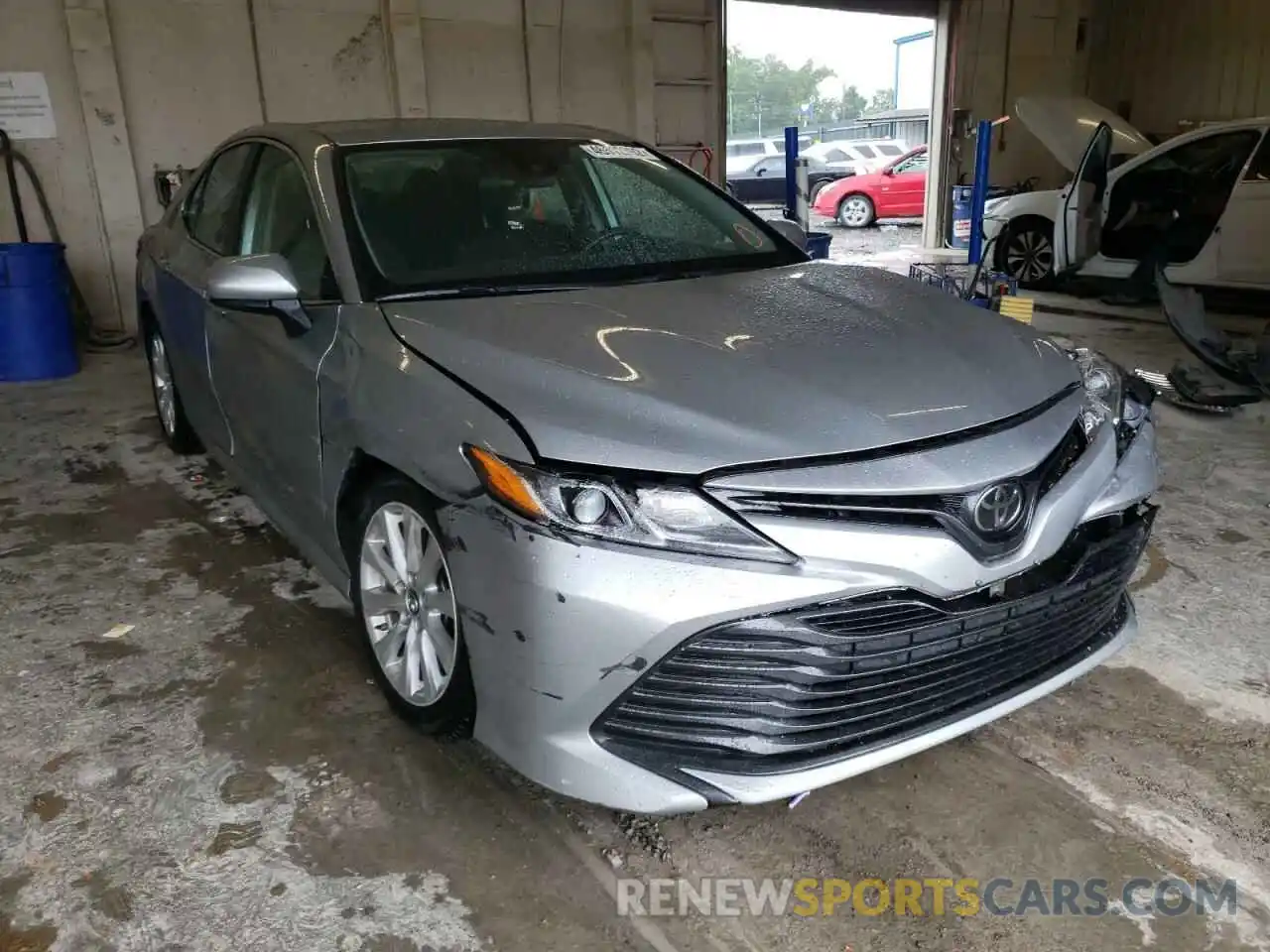 1 Photograph of a damaged car 4T1B11HK2KU743073 TOYOTA CAMRY 2019