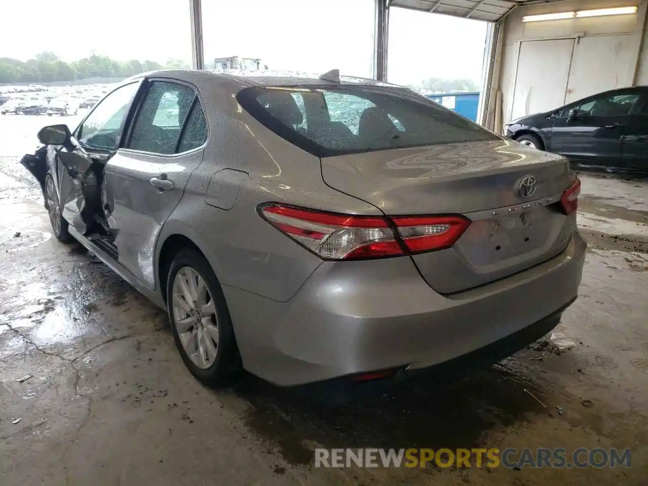 3 Photograph of a damaged car 4T1B11HK2KU743073 TOYOTA CAMRY 2019