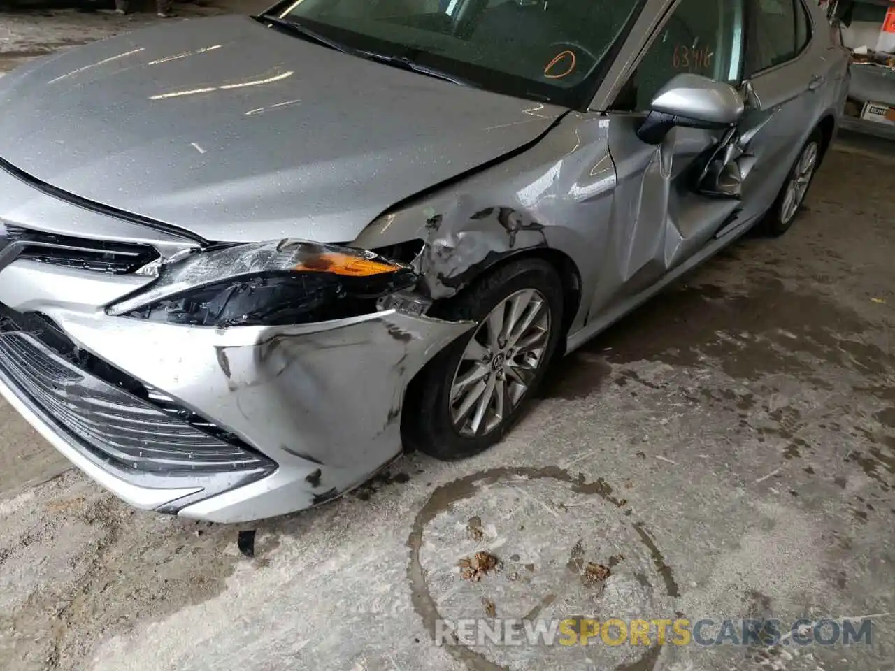 9 Photograph of a damaged car 4T1B11HK2KU743073 TOYOTA CAMRY 2019