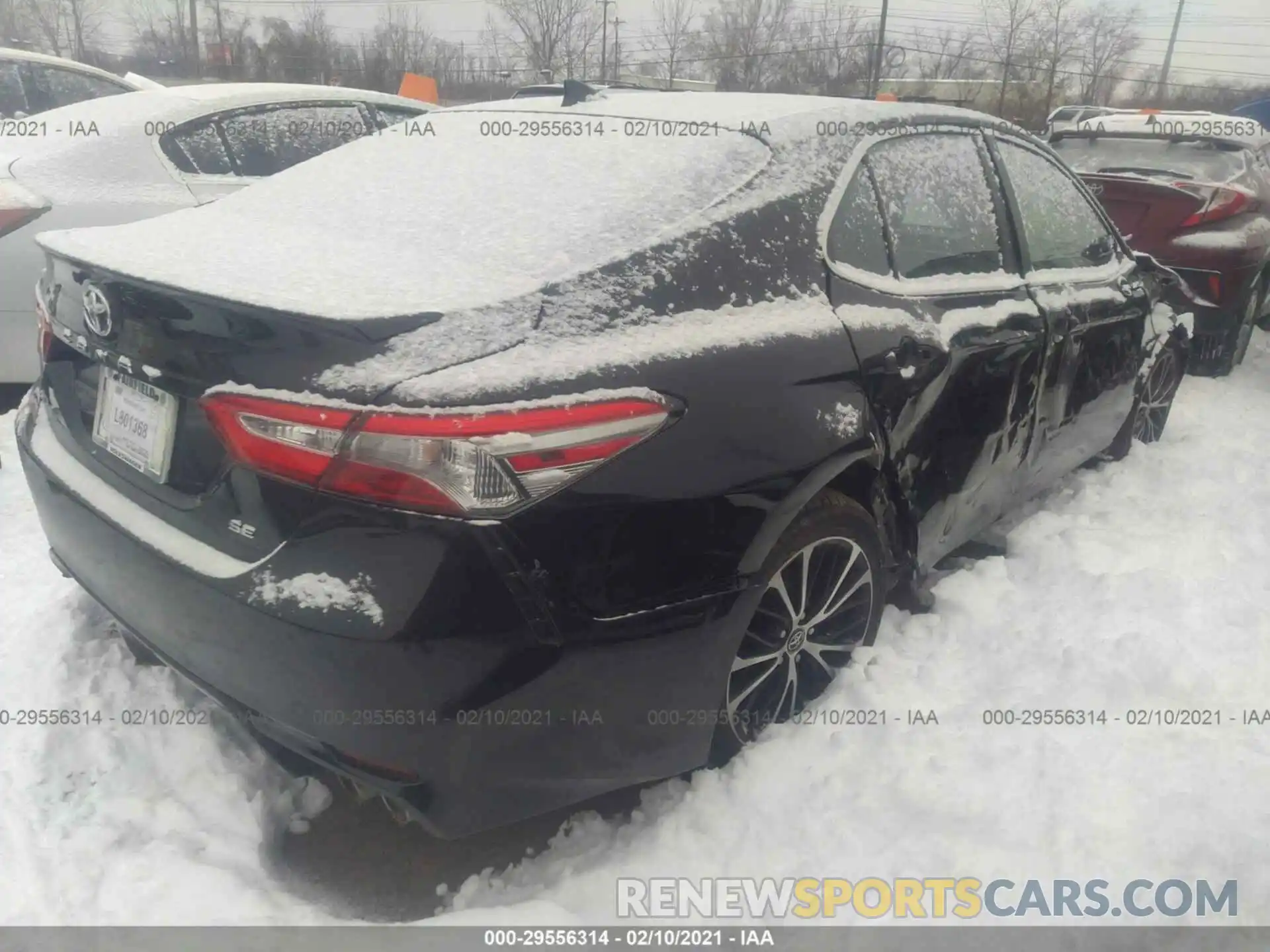 4 Photograph of a damaged car 4T1B11HK2KU743252 TOYOTA CAMRY 2019