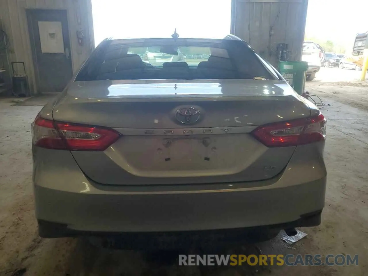 6 Photograph of a damaged car 4T1B11HK2KU745762 TOYOTA CAMRY 2019