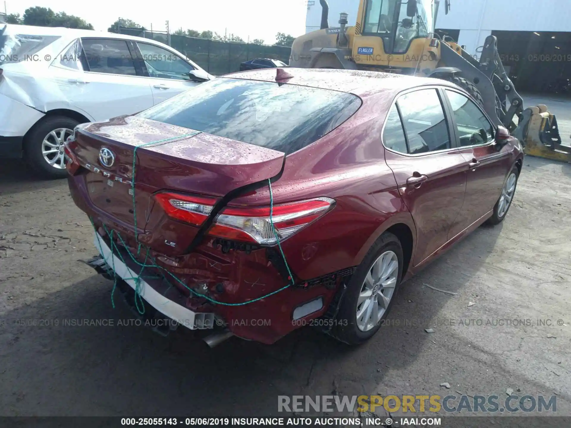 4 Photograph of a damaged car 4T1B11HK2KU745941 TOYOTA CAMRY 2019