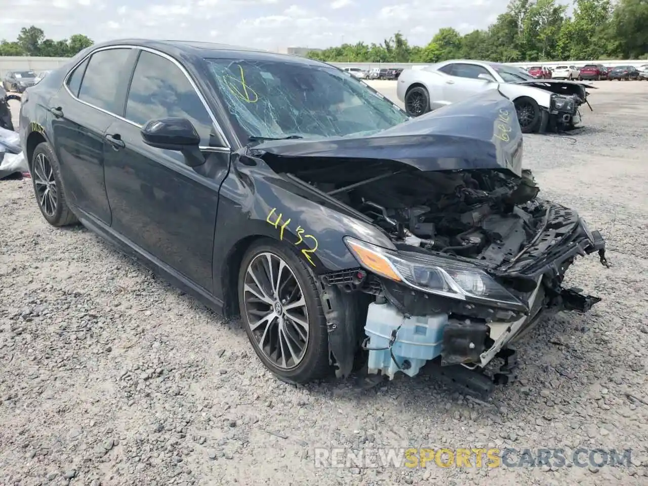 1 Photograph of a damaged car 4T1B11HK2KU746474 TOYOTA CAMRY 2019