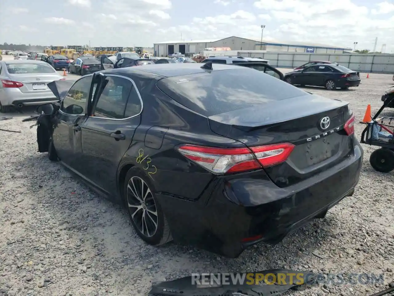 3 Photograph of a damaged car 4T1B11HK2KU746474 TOYOTA CAMRY 2019