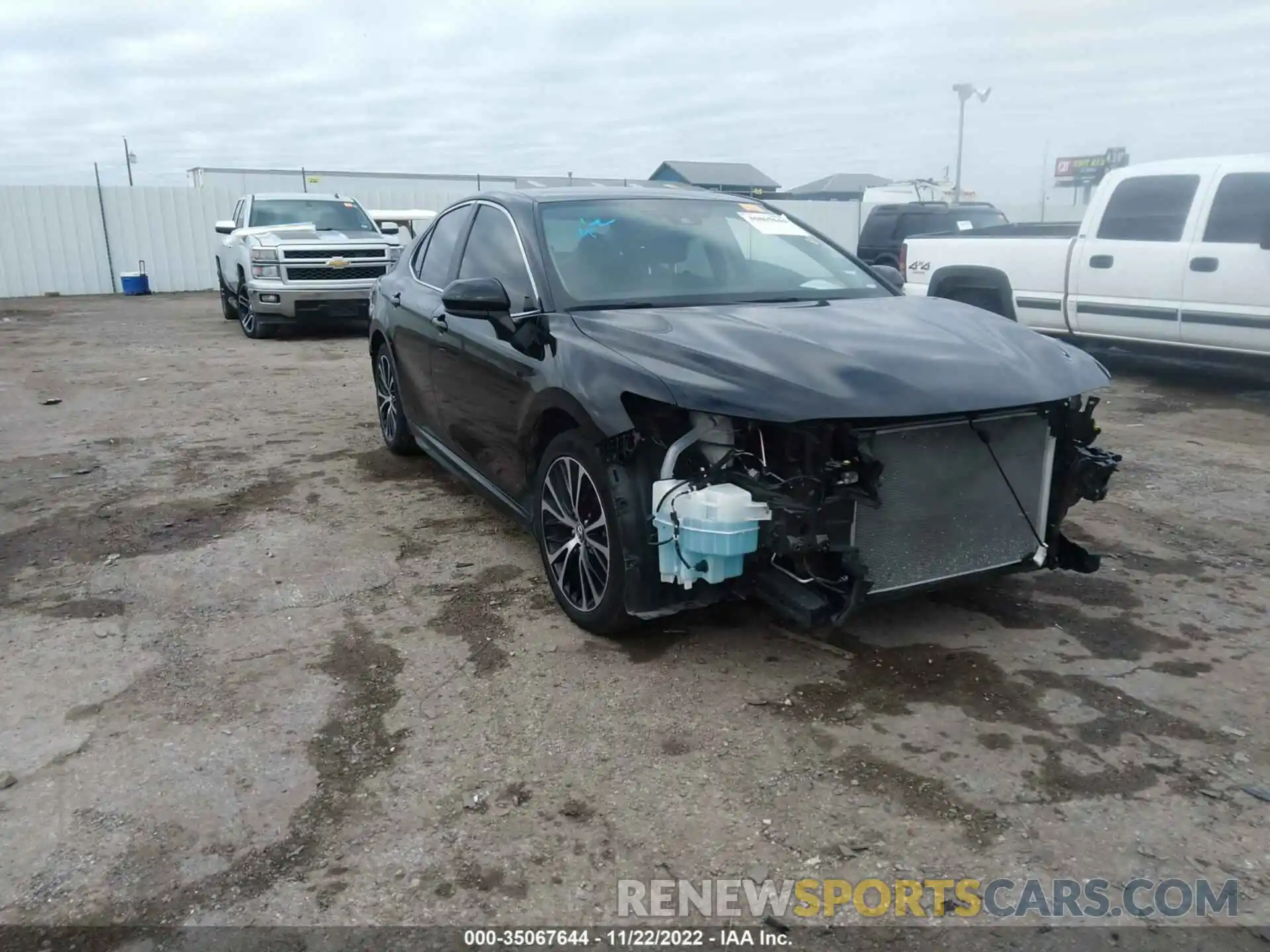 1 Photograph of a damaged car 4T1B11HK2KU748841 TOYOTA CAMRY 2019