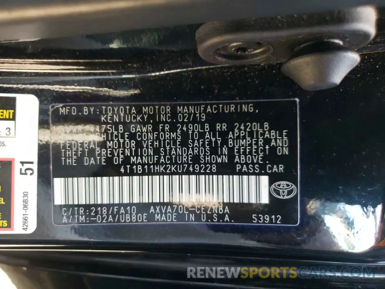 10 Photograph of a damaged car 4T1B11HK2KU749228 TOYOTA CAMRY 2019